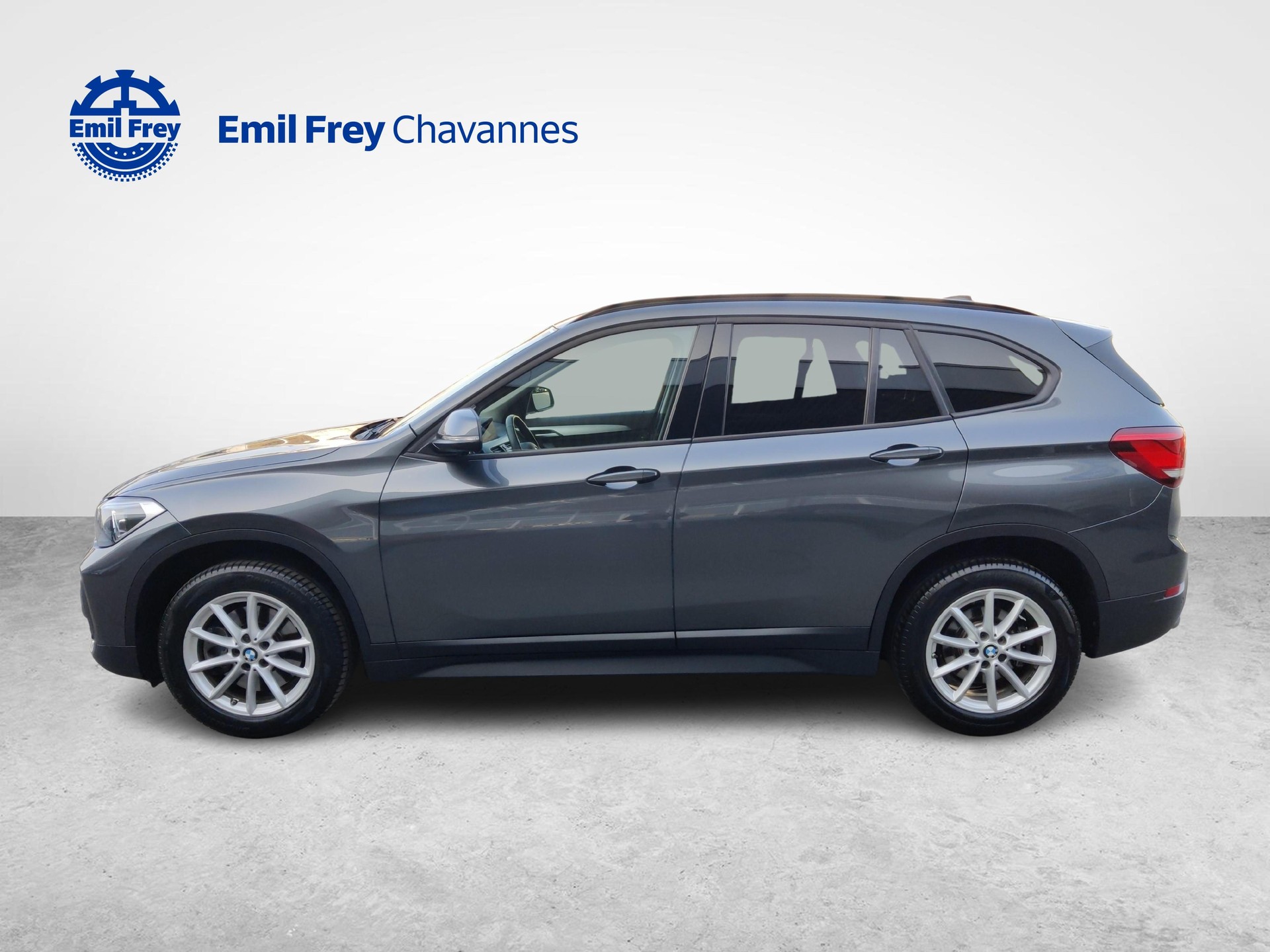 BMW X1 20i xDrive-image-3