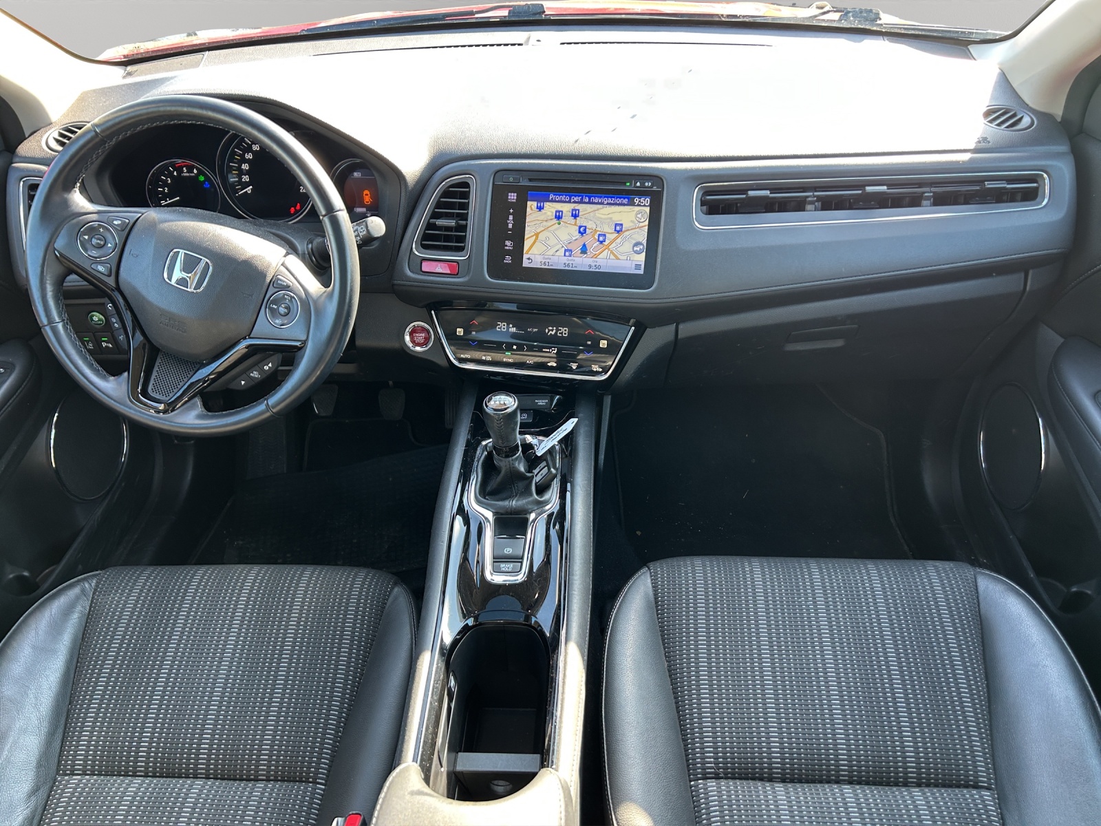 HONDA HR-V 1.6i-DTEC Executive-image-9