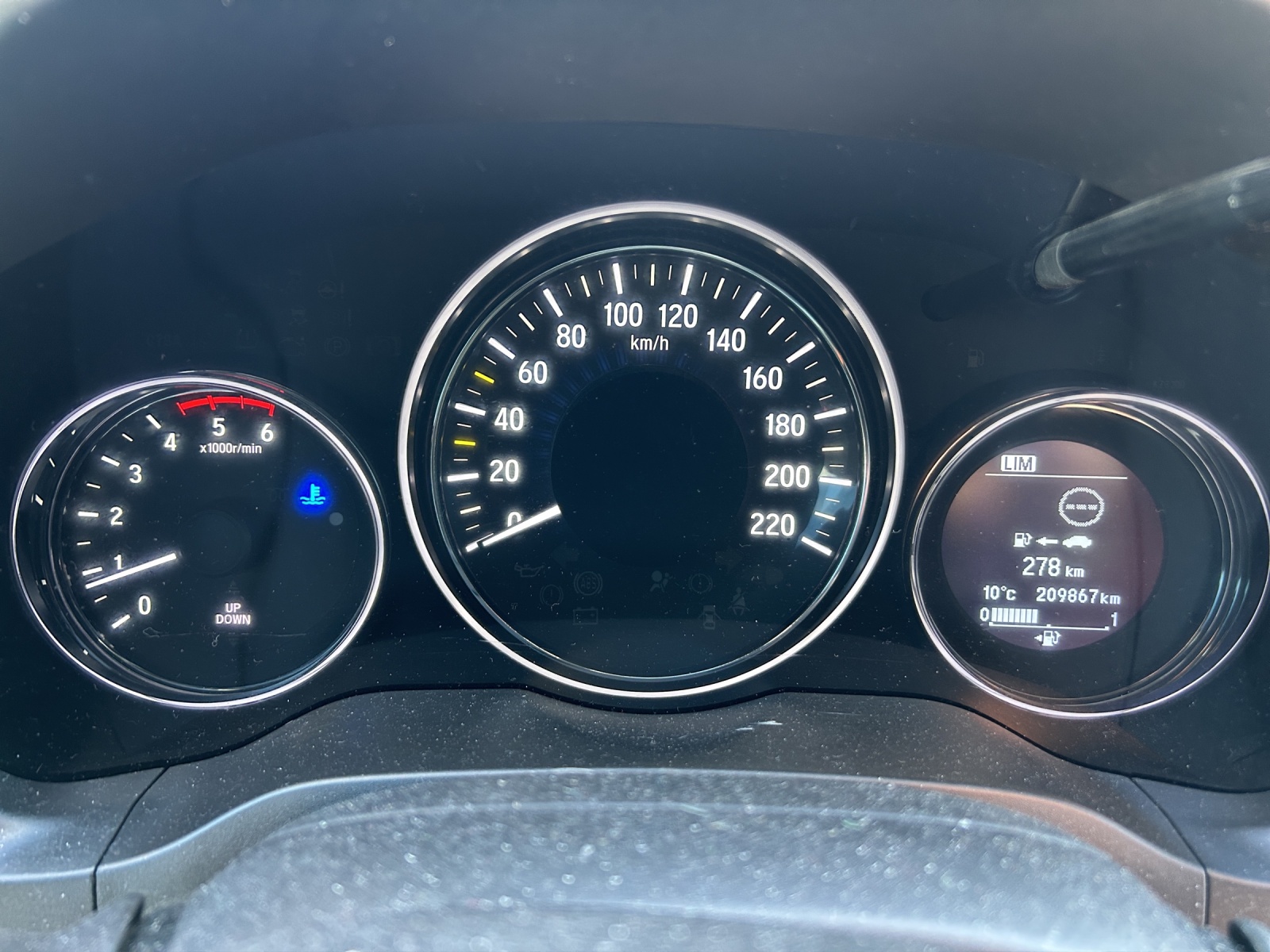 HONDA HR-V 1.6i-DTEC Executive-image-21