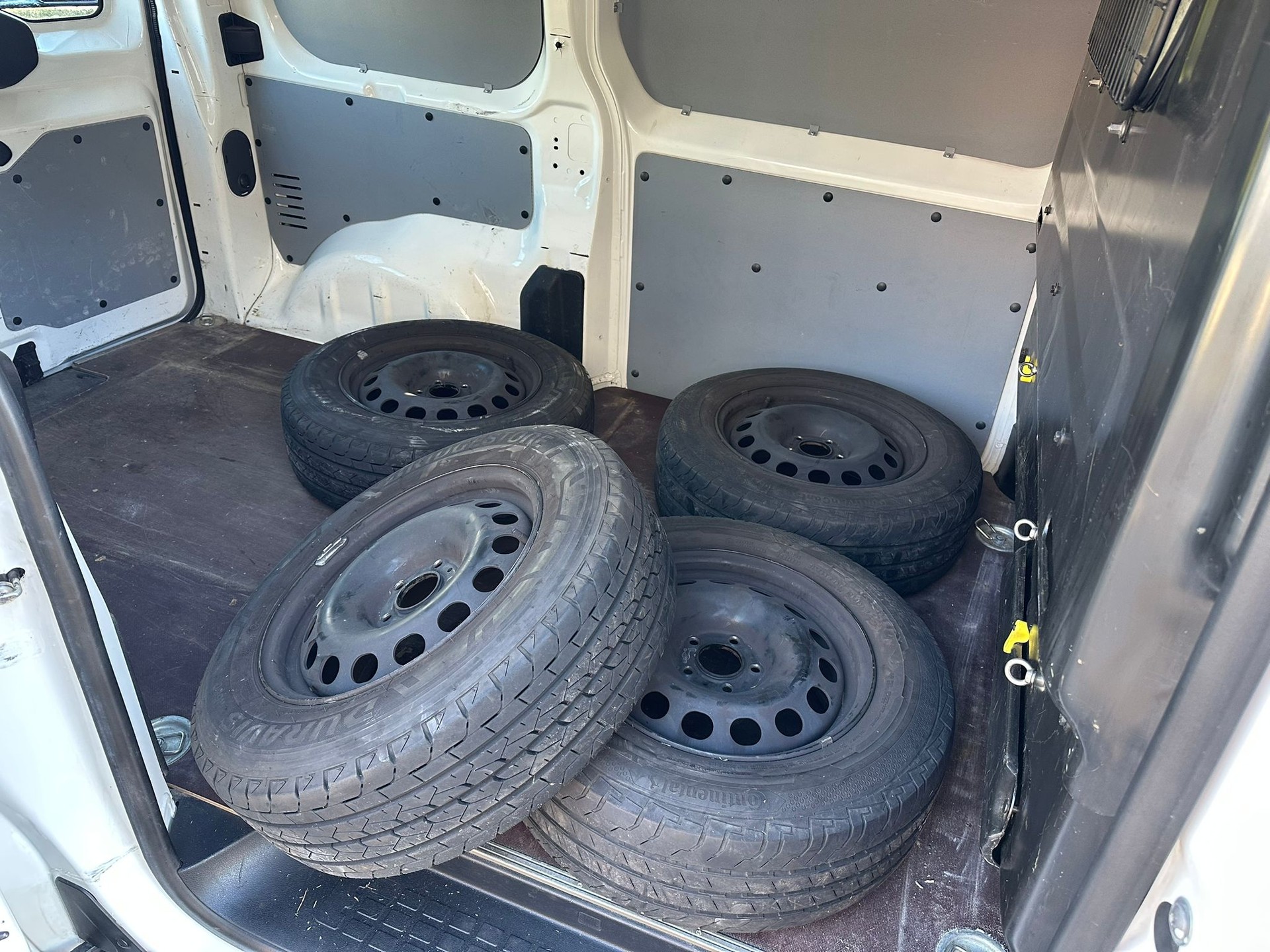 CITROEN Jumpy 2.0 BlueHDi 120 S&S M Attraction-image-11