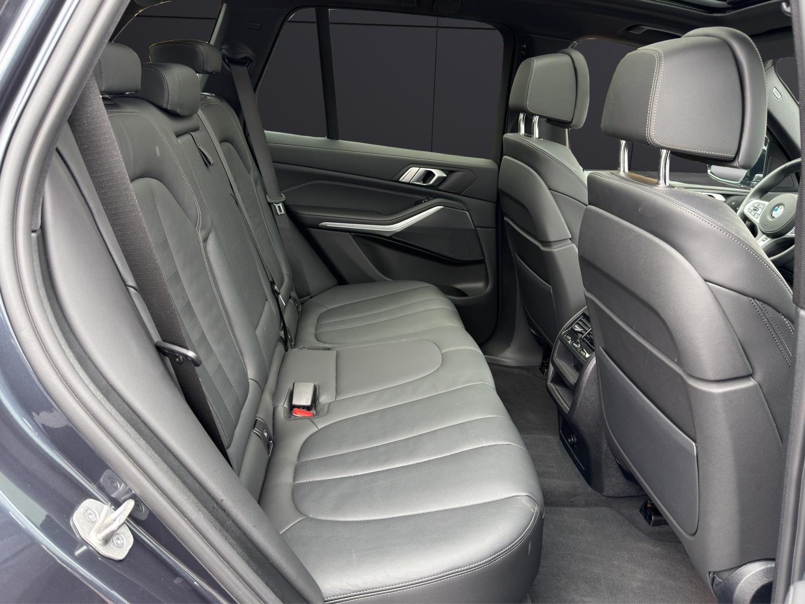 BMW X5 40i xDrive-image-13
