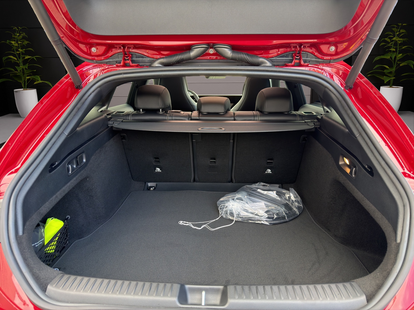 Image MERCEDES-BENZ CLA-350 CLA Shooting Brake 350 4Matic 85 kWh EQ