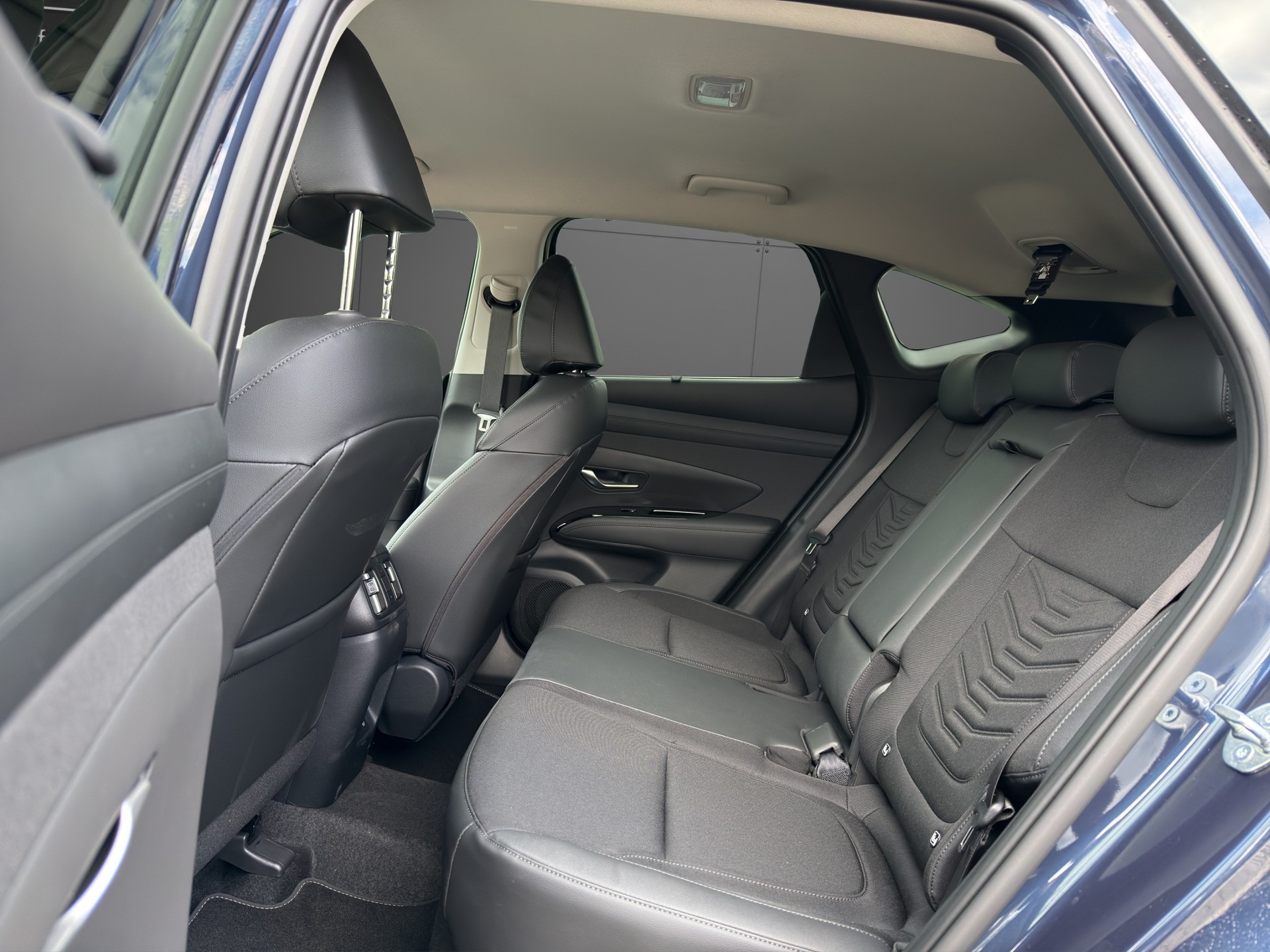 HYUNDAI Tucson 1.6 TGDI HEV EXELLENCE 4WD-image-6