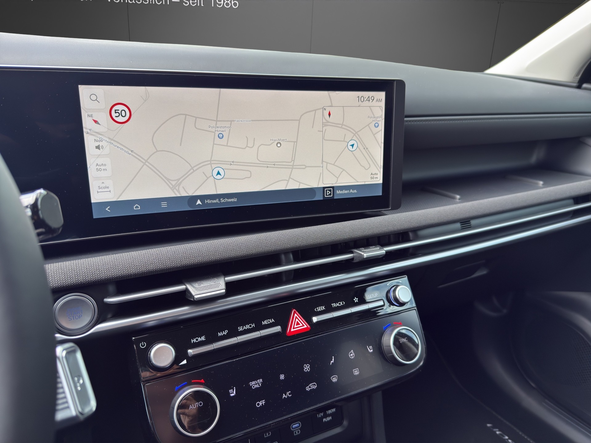 HYUNDAI Tucson 1.6 TGDI HEV EXELLENCE 4WD-image-11