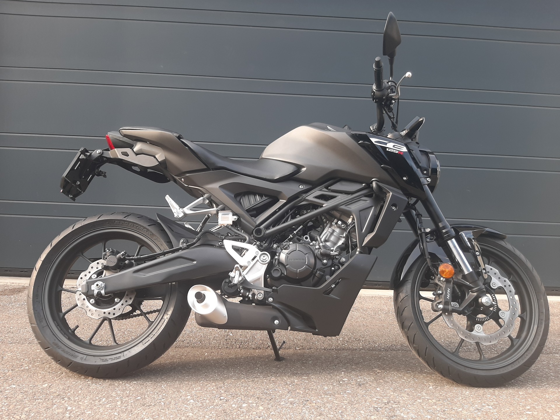 HONDA CB 125 R
