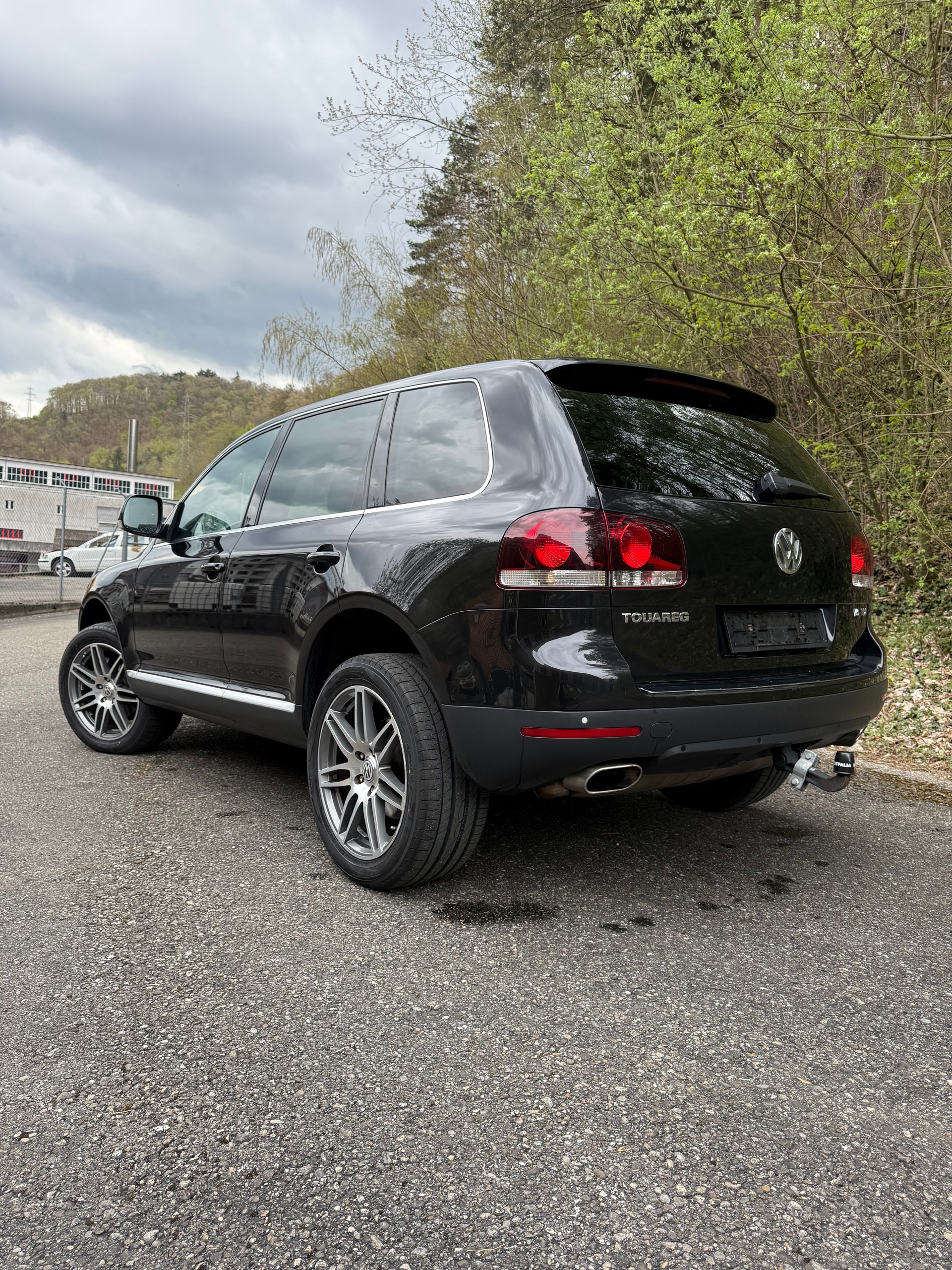 VW Touareg 3.0 TDI-image-3