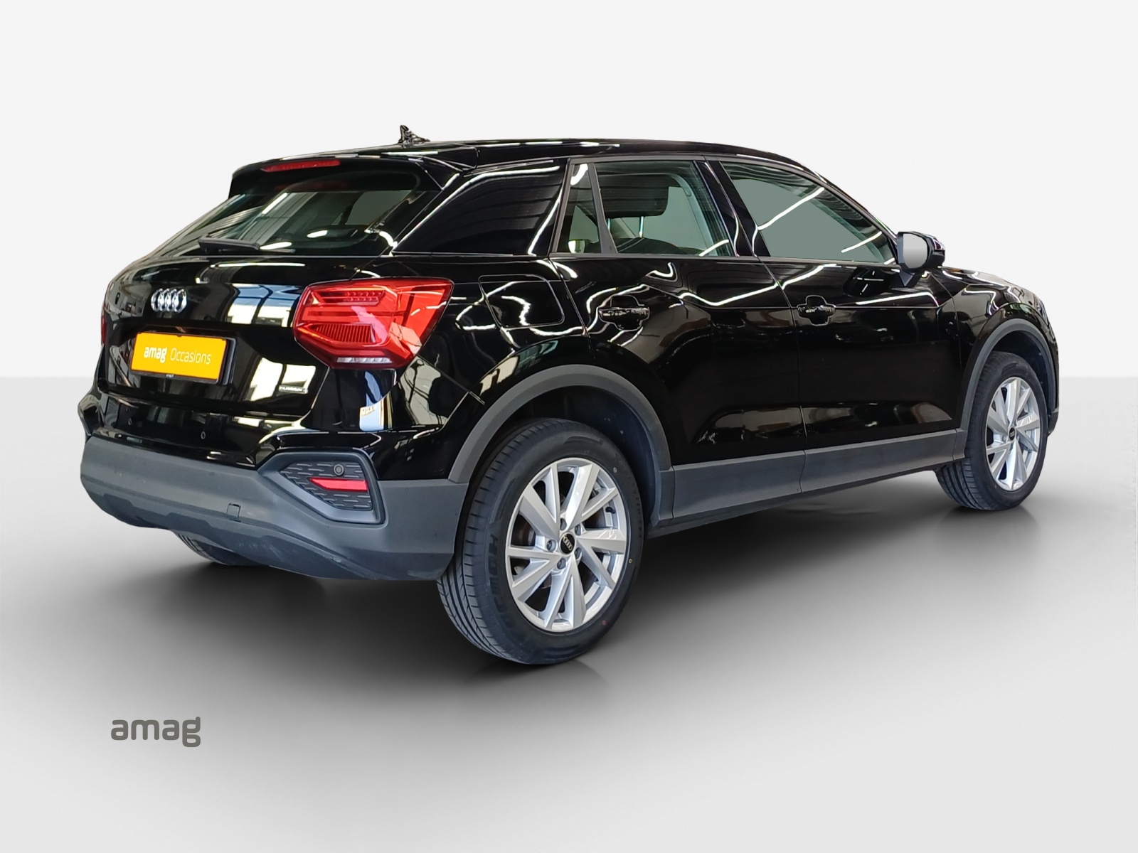 AUDI Q2 40 TFSI Attraction quattro S-tronic-image-4