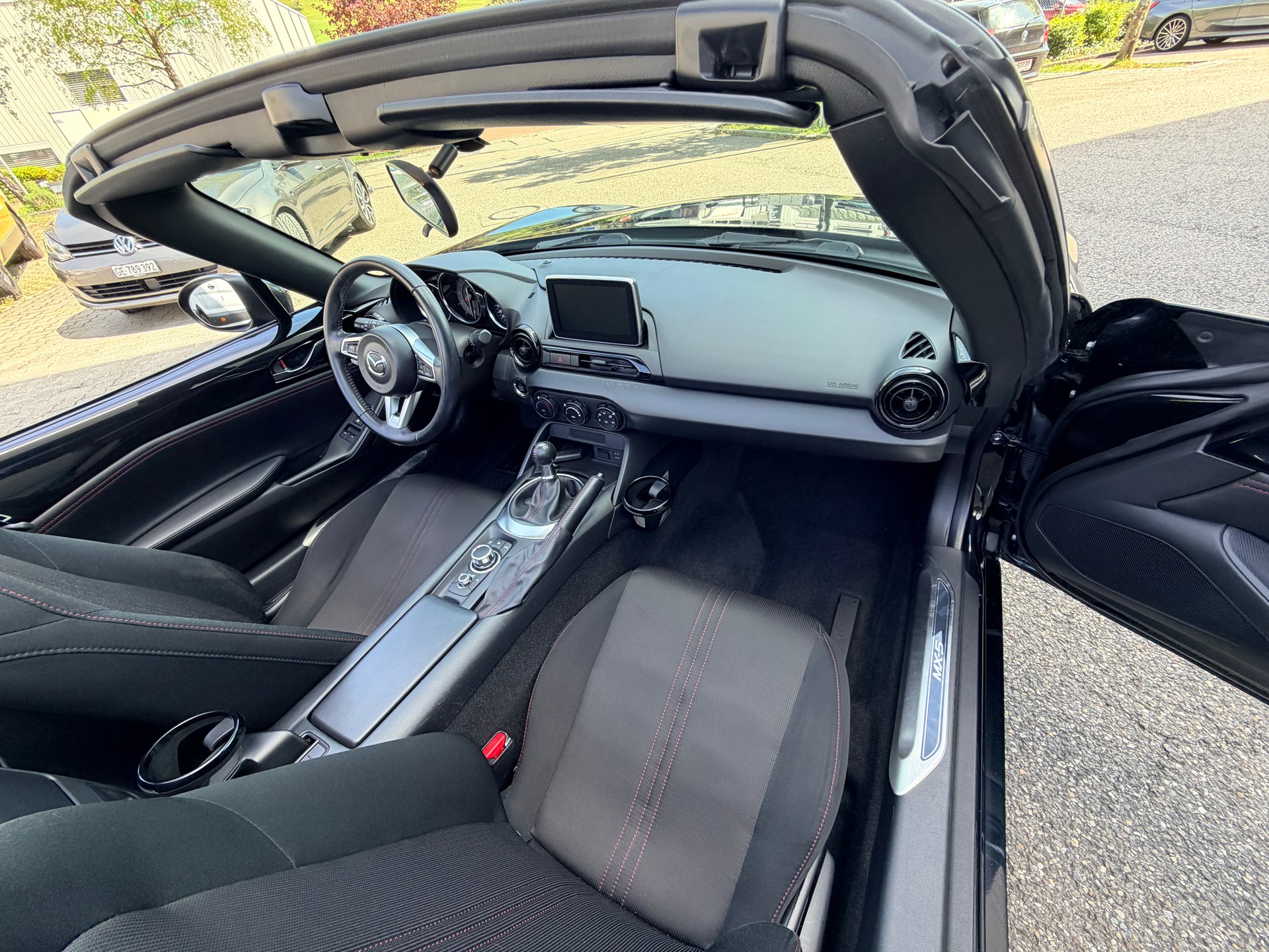 MAZDA MX-5 SKYACTIV-G 131 Ambition-image-8