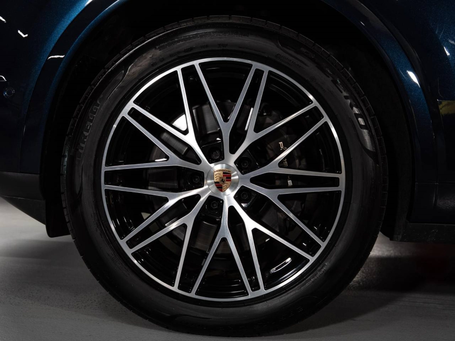 PORSCHE Cayenne E-Hybrid Coupé-image-20
