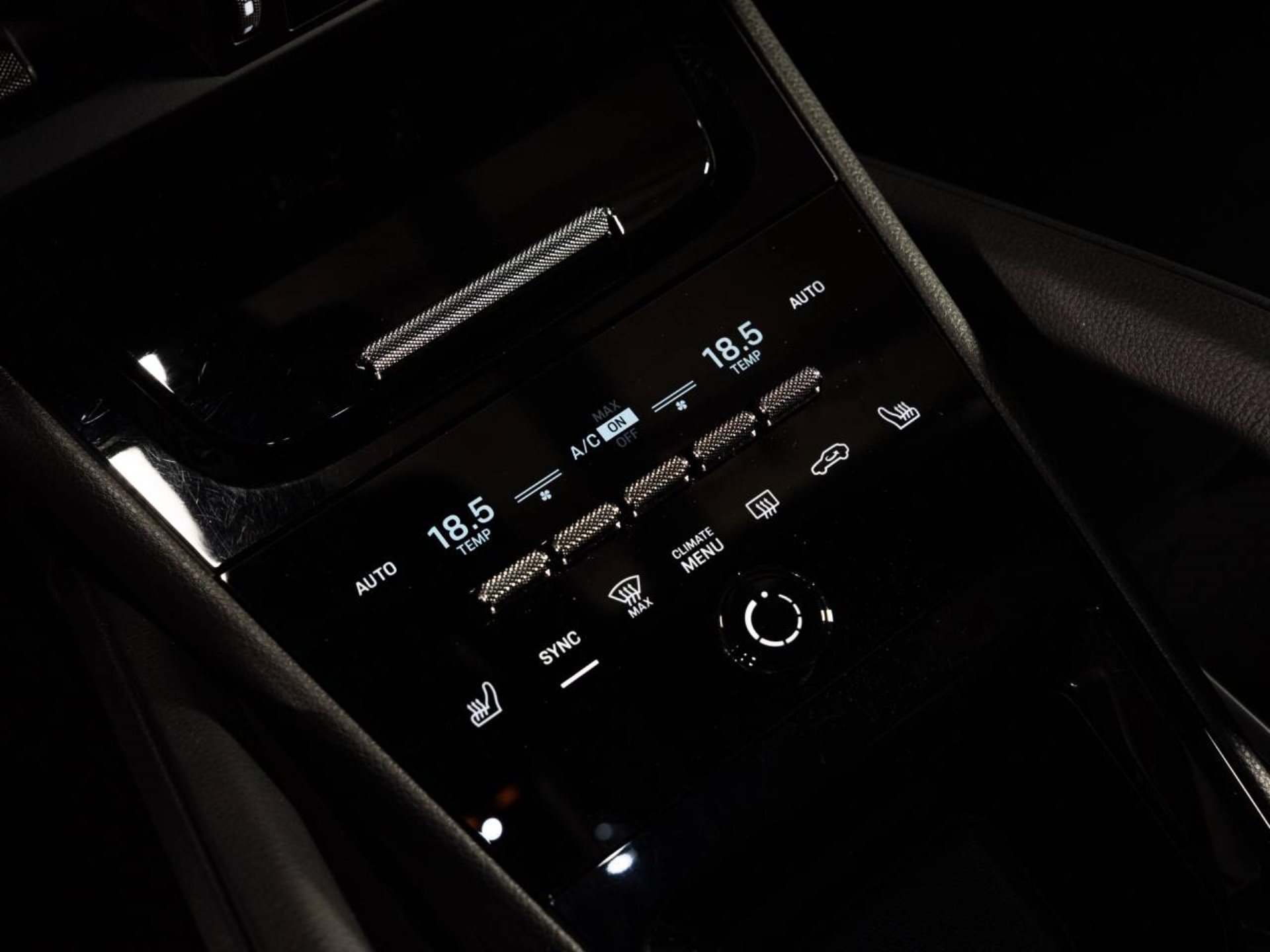 PORSCHE Cayenne E-Hybrid Coupé-image-13