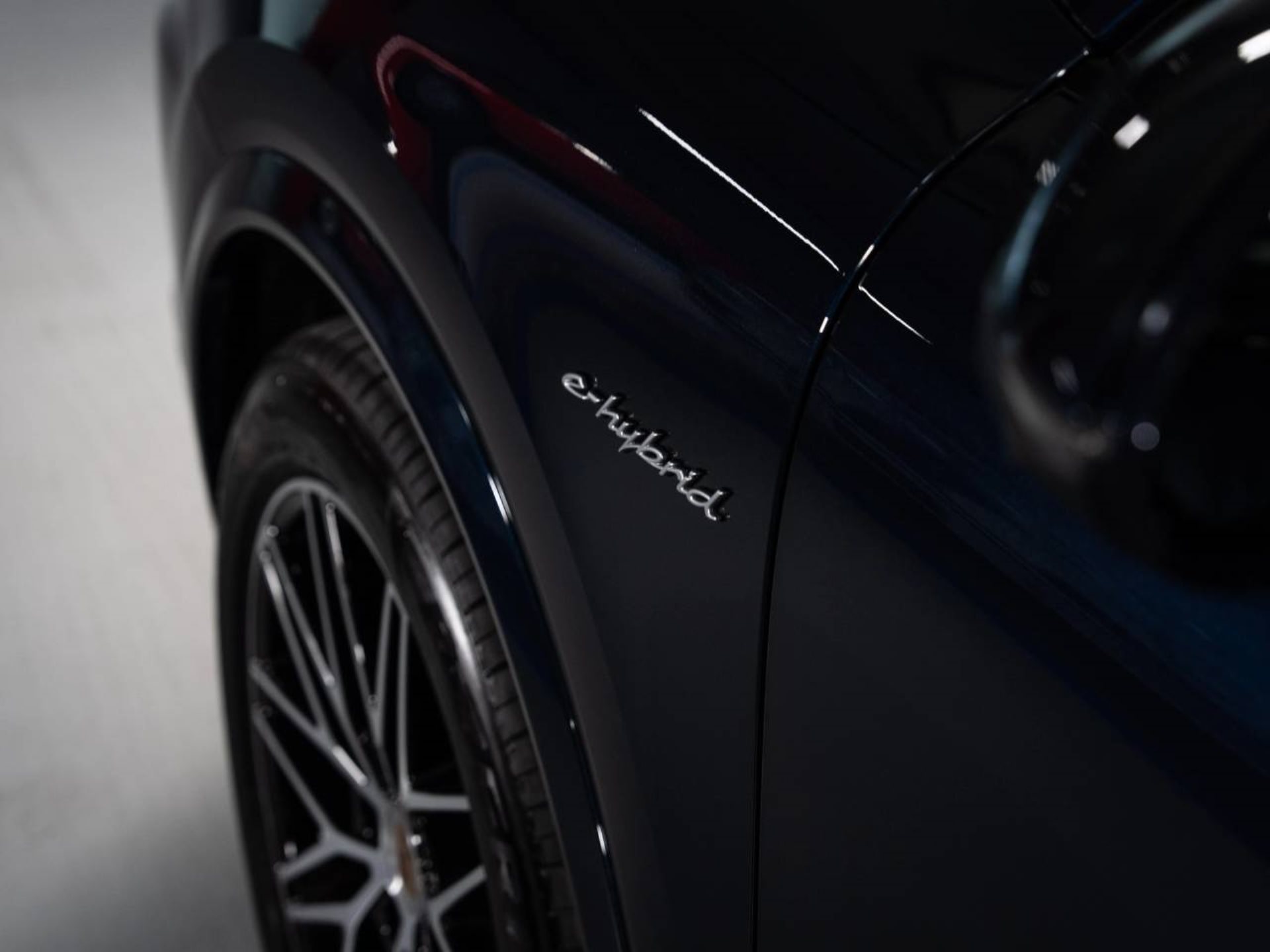 PORSCHE Cayenne E-Hybrid Coupé-image-22