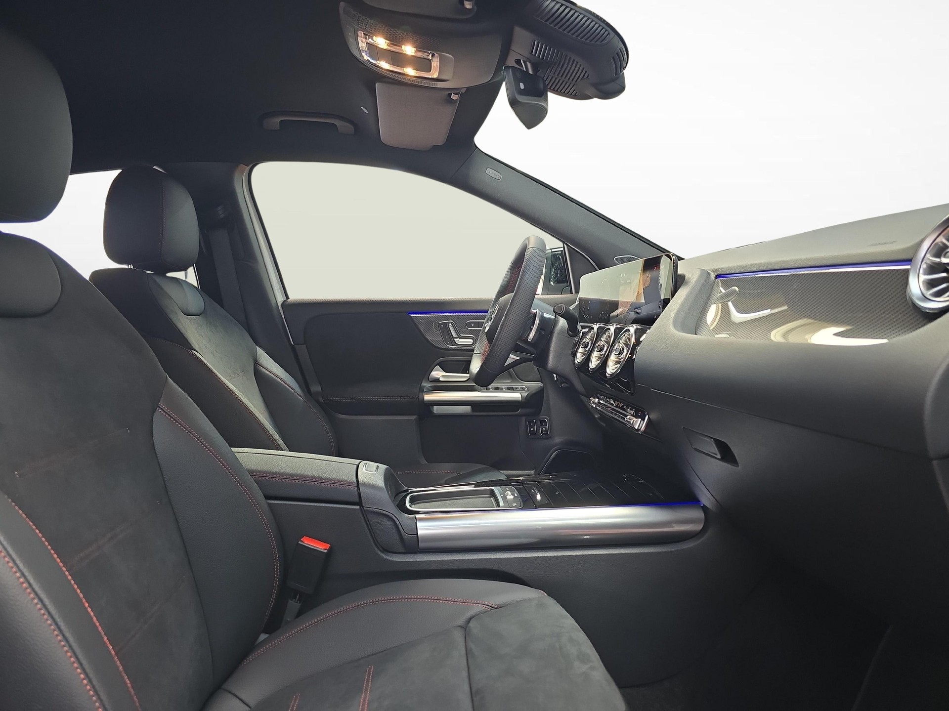 MERCEDES-BENZ GLA 250 e EQ Star AMG Line-image-7