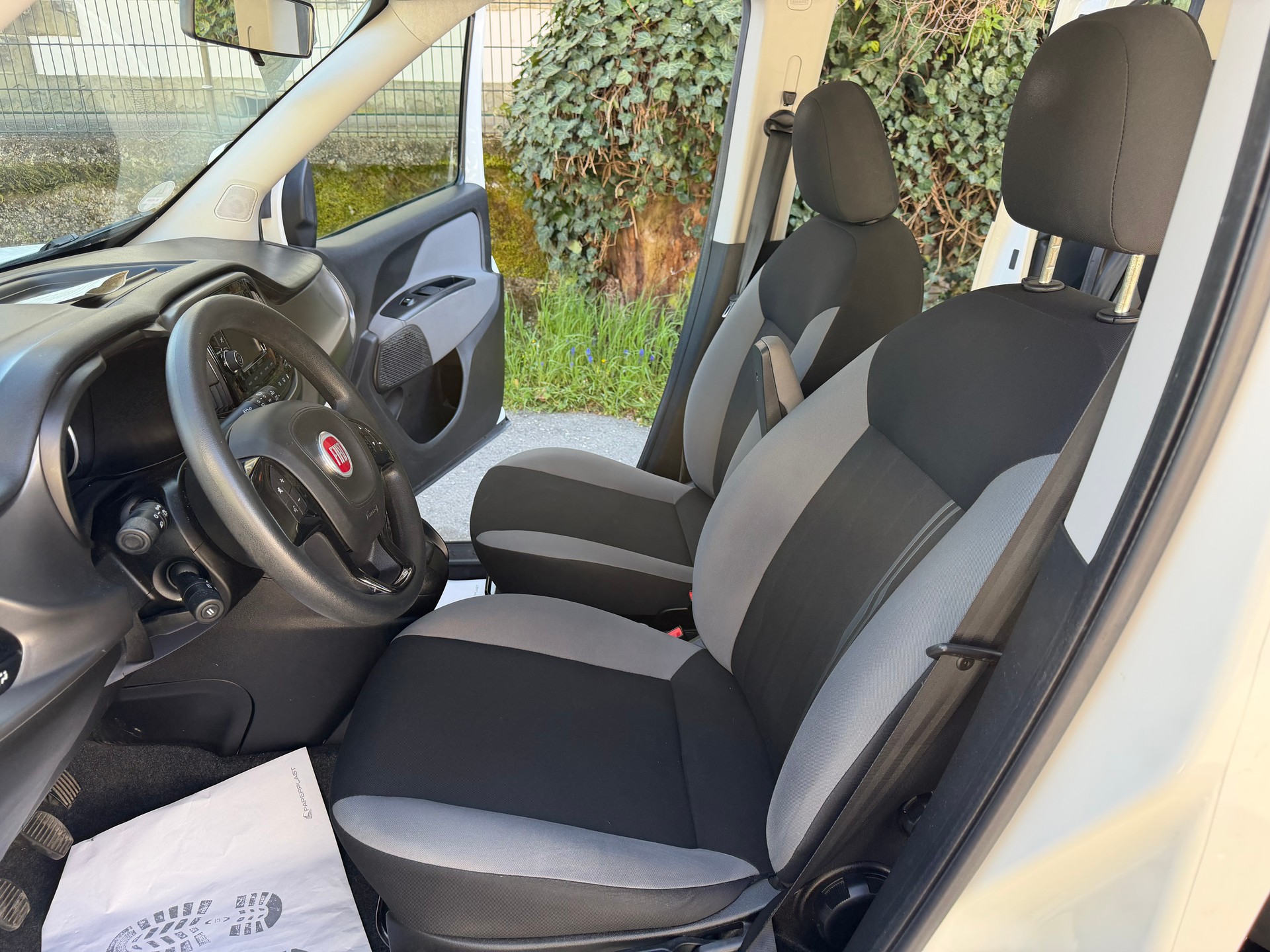FIAT Doblò 1.4 T-Jet Natural Power Lounge-image-11