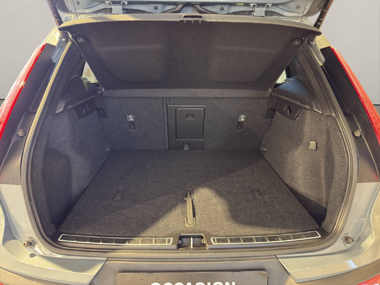 VOLVO XC40 1.5 T2 Momentum-image-9