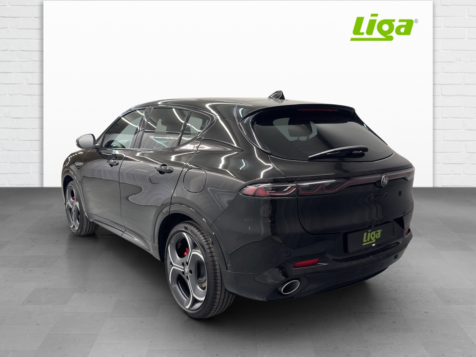 ALFA ROMEO Tonale 1.3 Plug-in Hybrid Veloce Q4-image-3