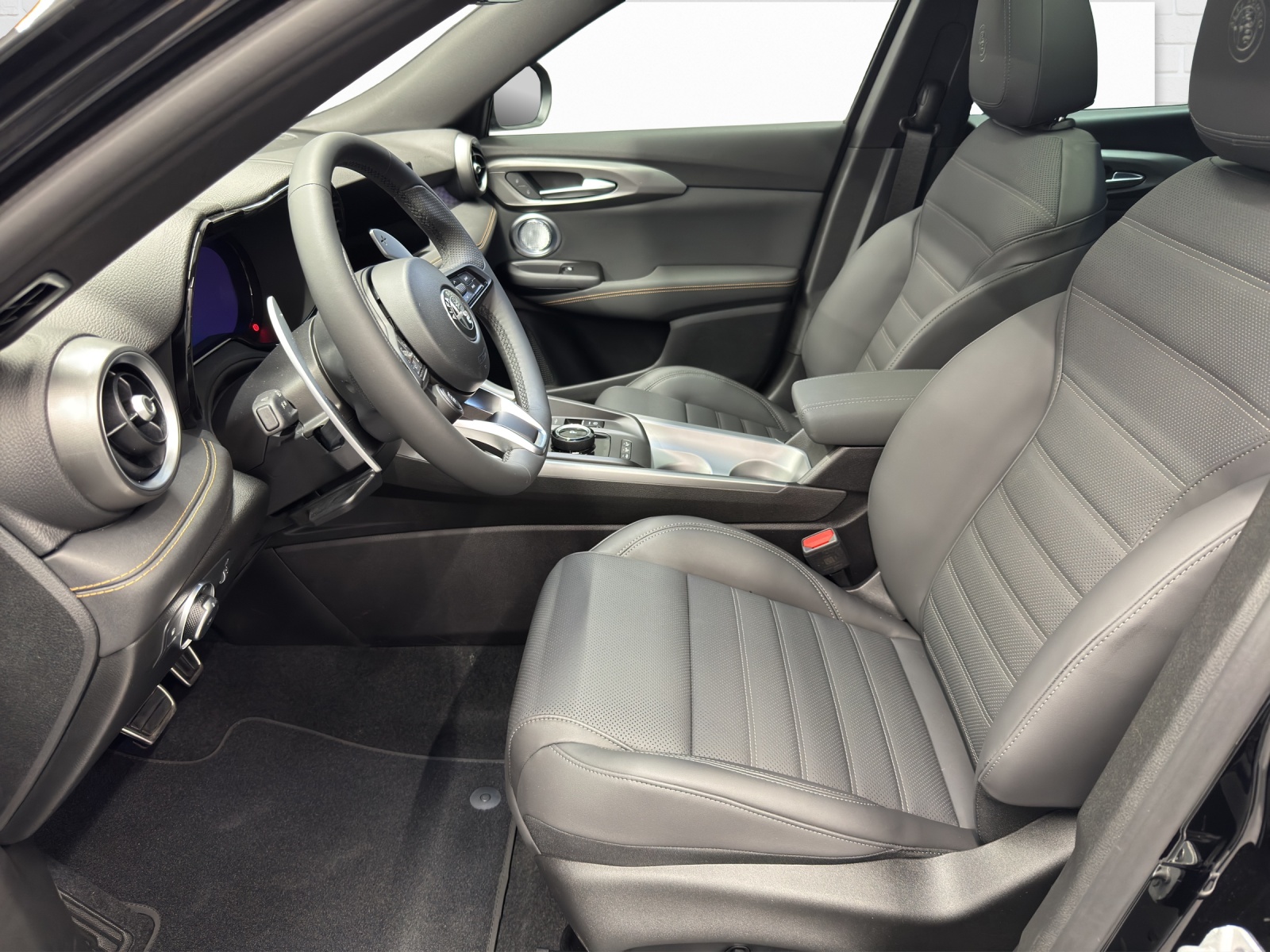ALFA ROMEO Tonale 1.3 Plug-in Hybrid Veloce Q4-image-6