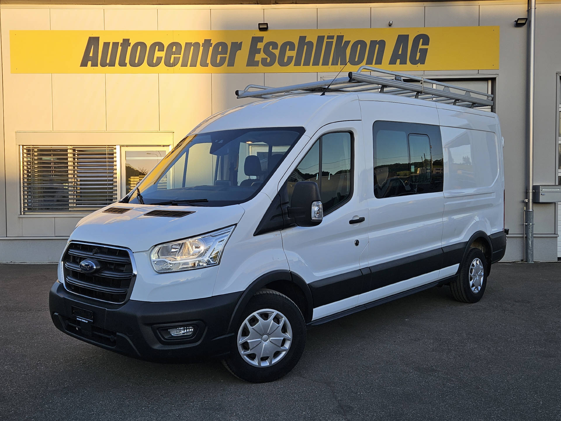 FORD Transit Van 350 L3H2 2.0 EcoBlue 130 Trend MHEV * 6- Plätzer * Tempomat * Klima * AHK * Dachträger *