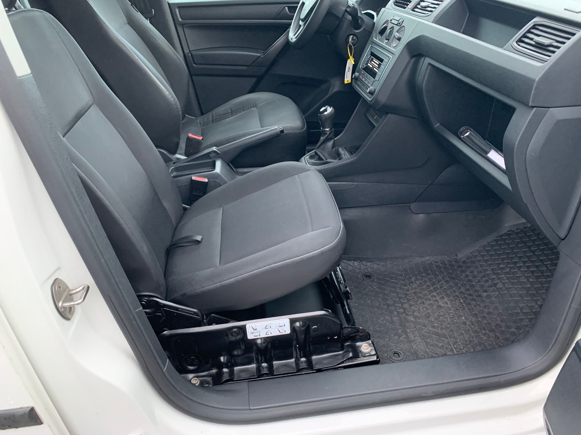 VW Caddy 1.4TGI BlueMotion Technology-image-8