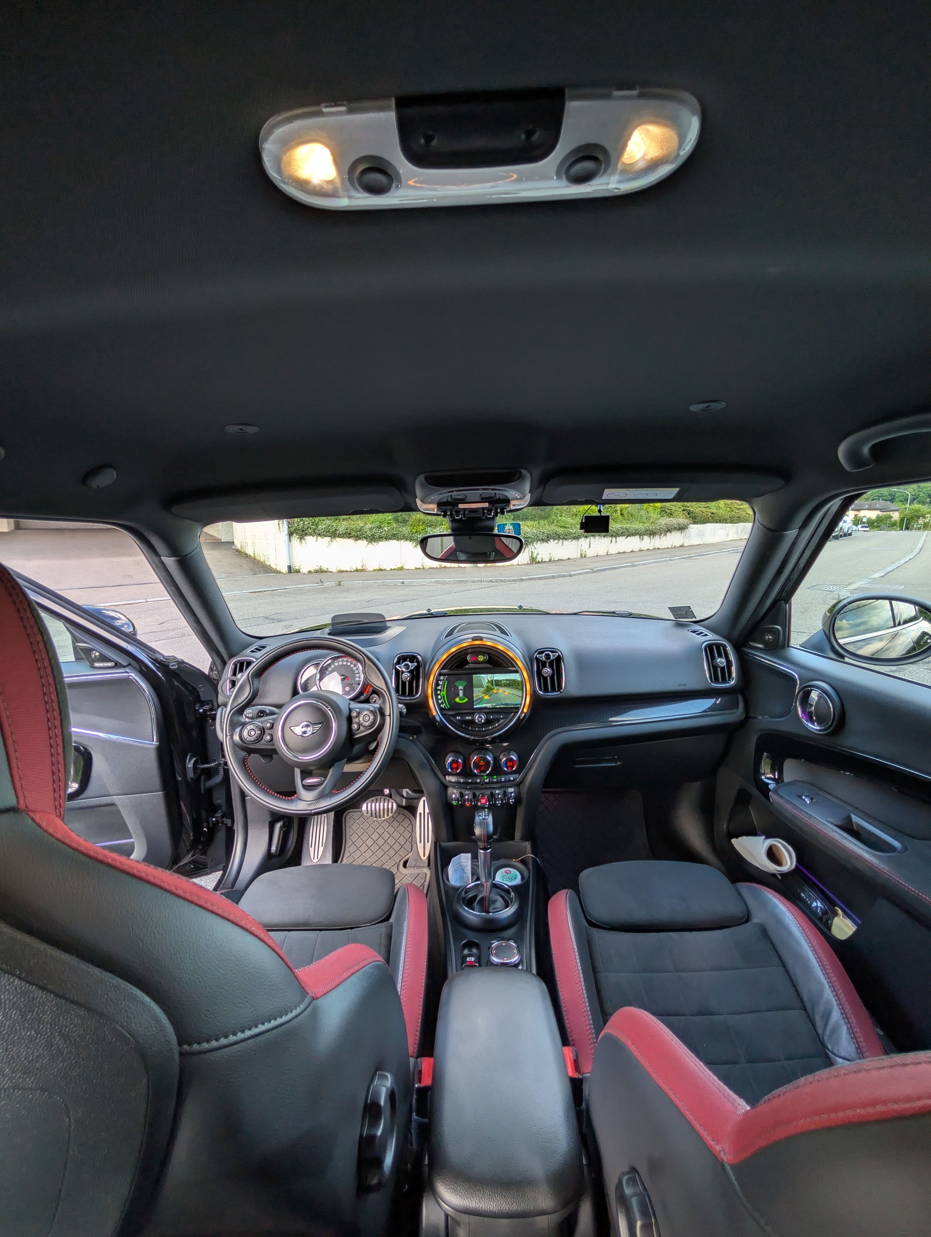 MINI 2.0i John Cooper Works ALL4-image-2