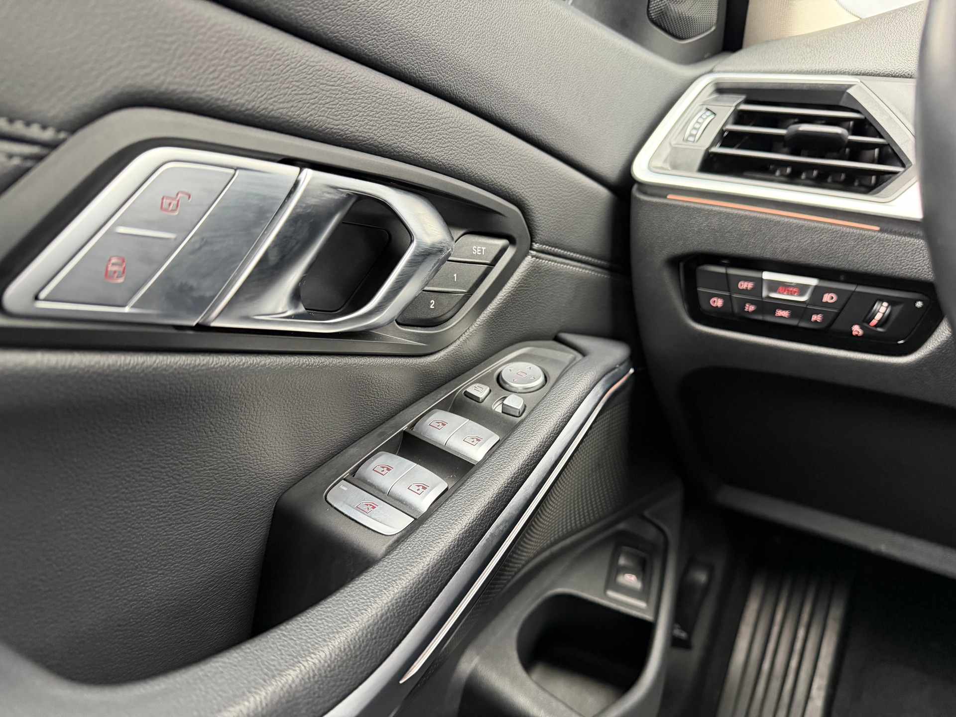 BMW BMW 330d xDrive Touring M Sport Facelift | 48V | Kamera | LED-image-12