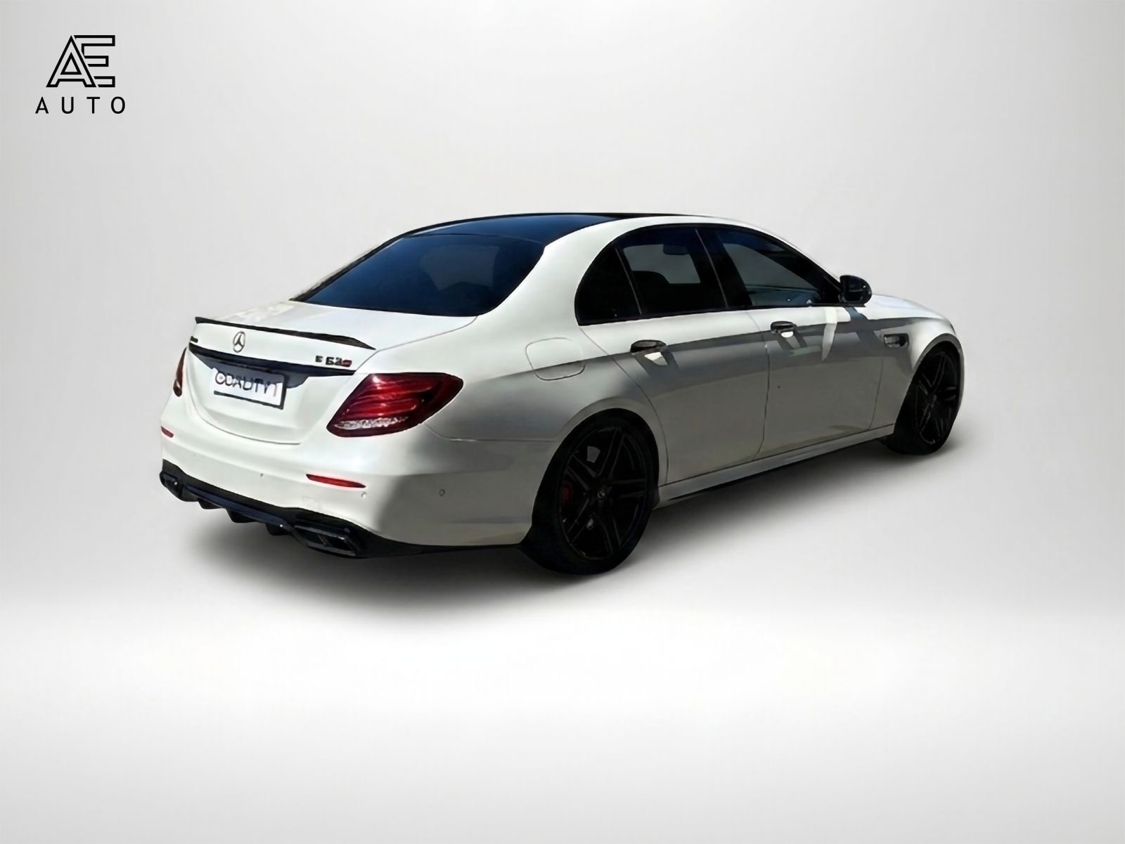 MERCEDES-BENZ E 63 S-image-6