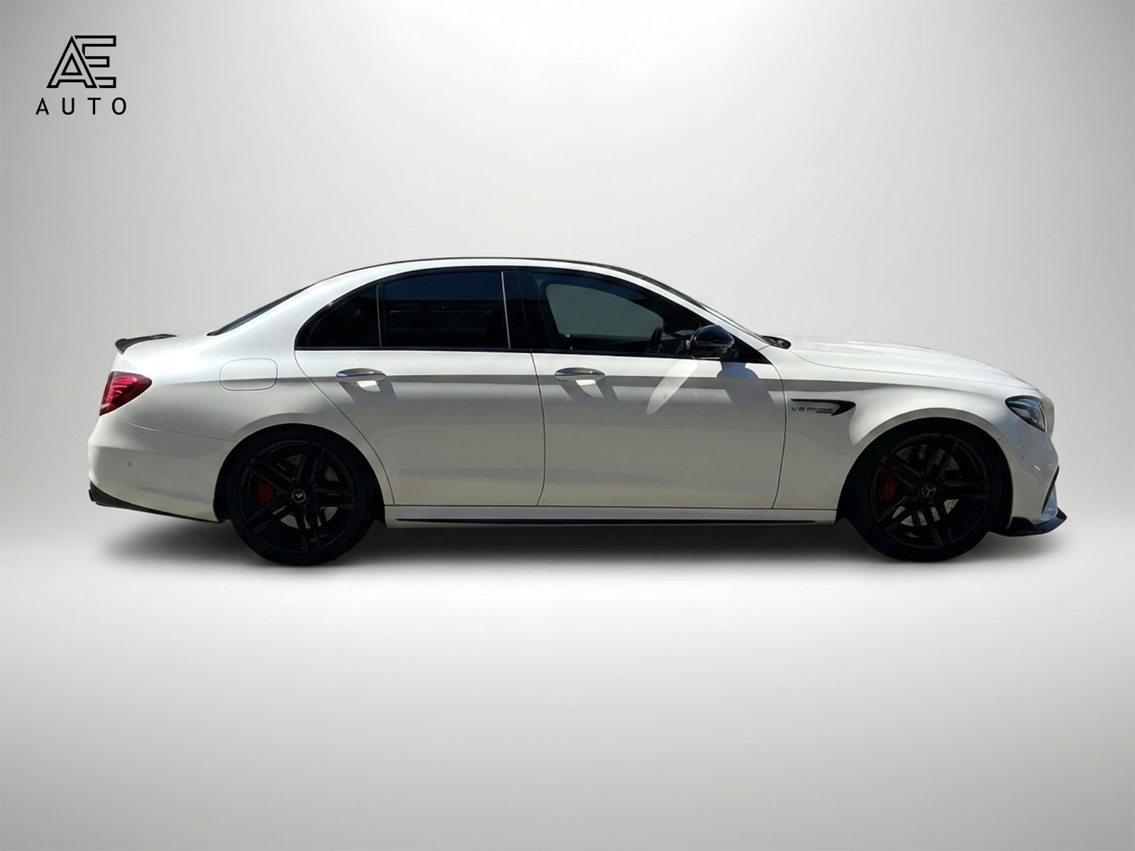 MERCEDES-BENZ E 63 S-image-7
