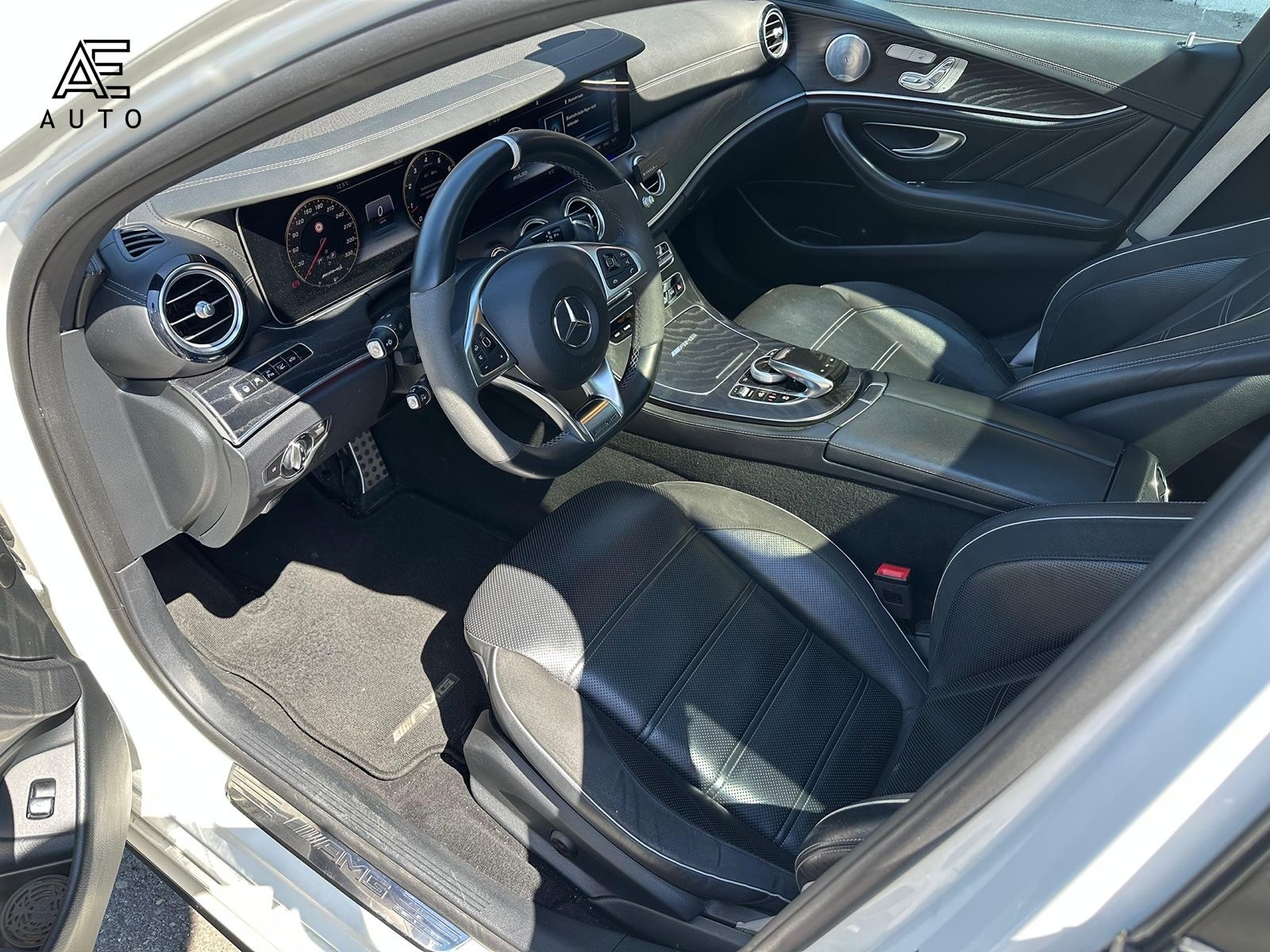 MERCEDES-BENZ E 63 S-image-8
