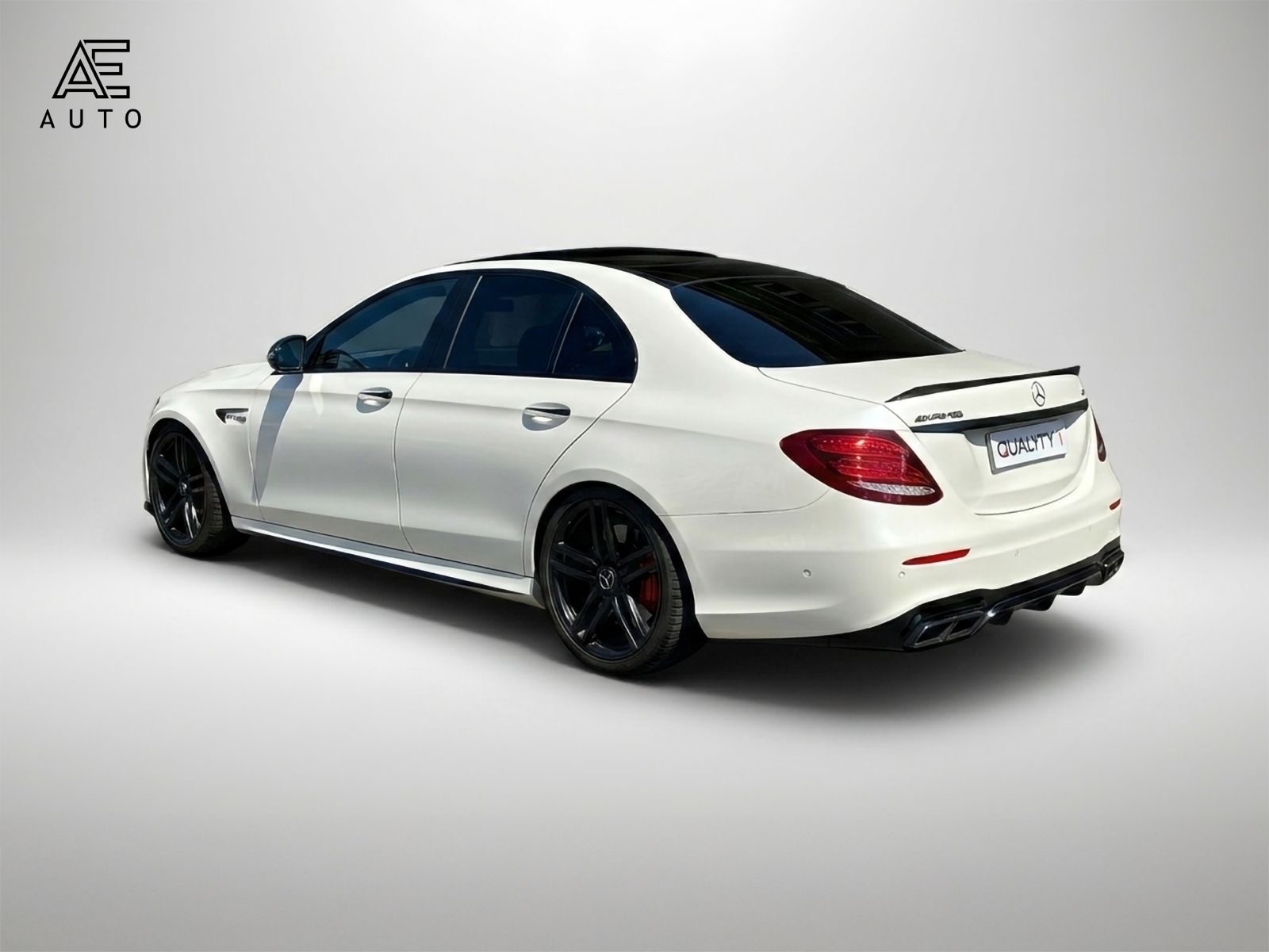MERCEDES-BENZ E 63 S-image-4