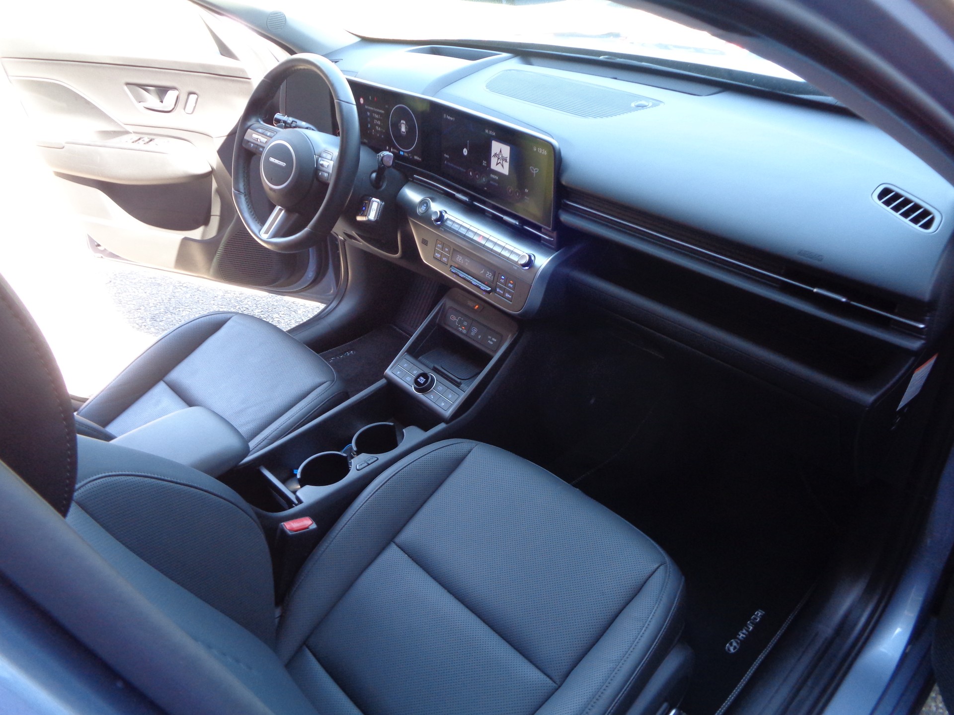 HYUNDAI Kona EV 65.4 kWh Vertex-image-8