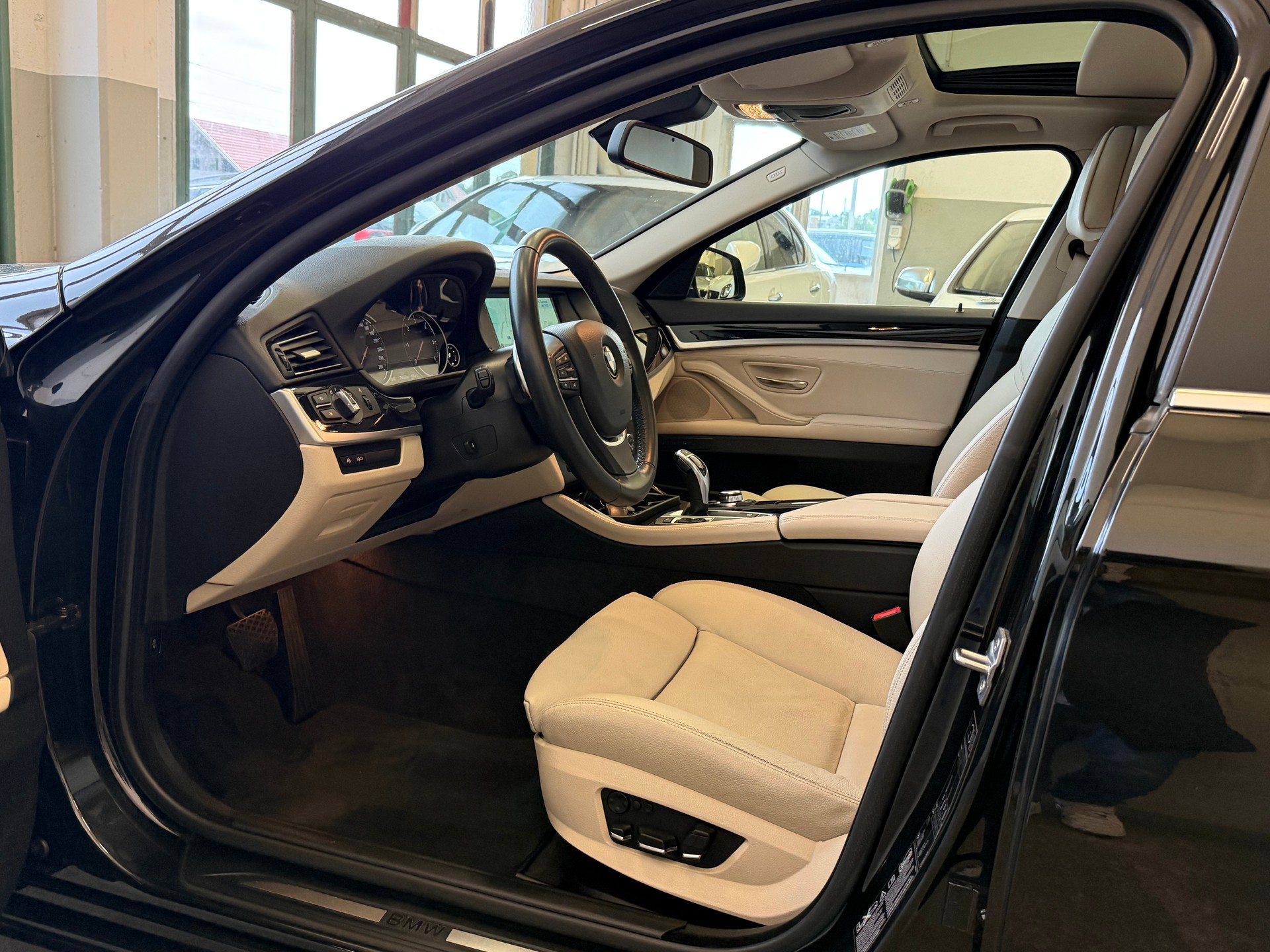 BMW 530d xDrive Steptronic-image-6