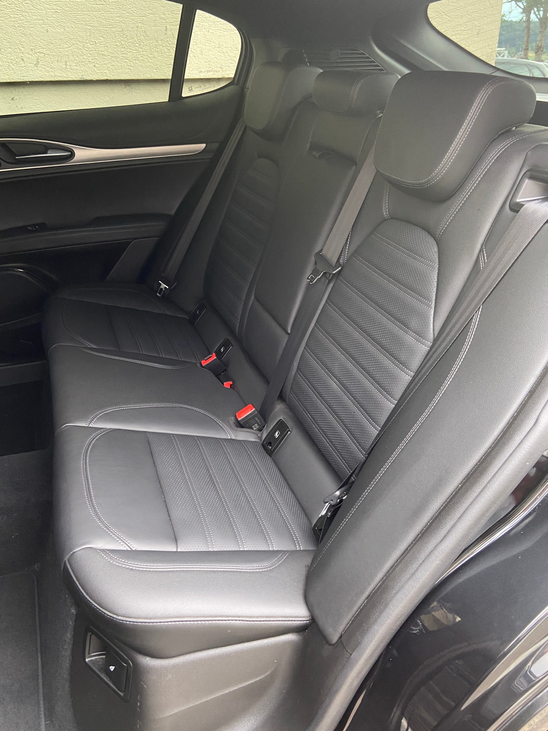 ALFA ROMEO Stelvio 2.0 Veloce Pack Premium Sky Q4 AT8-image-5