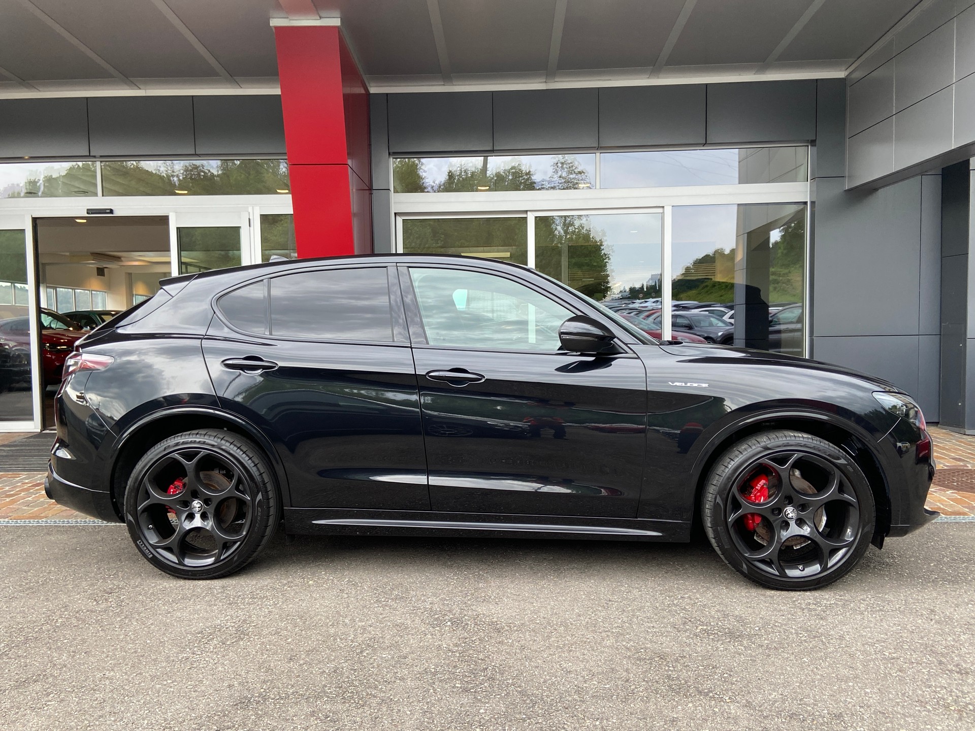 ALFA ROMEO Stelvio 2.0 Veloce Pack Premium Sky Q4 AT8-image-13