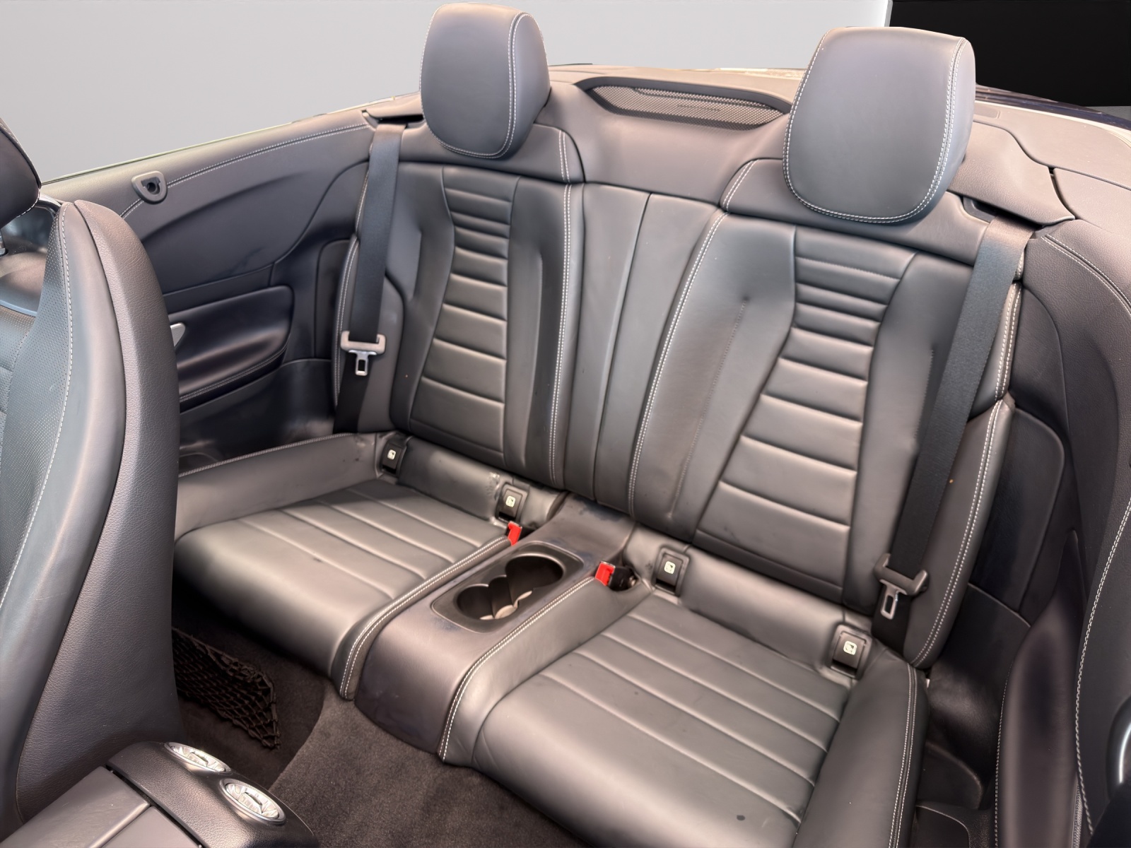 MERCEDES-BENZ E 400 Cabriolet AMG Line 4 Matic 9G-Tronic-image-8