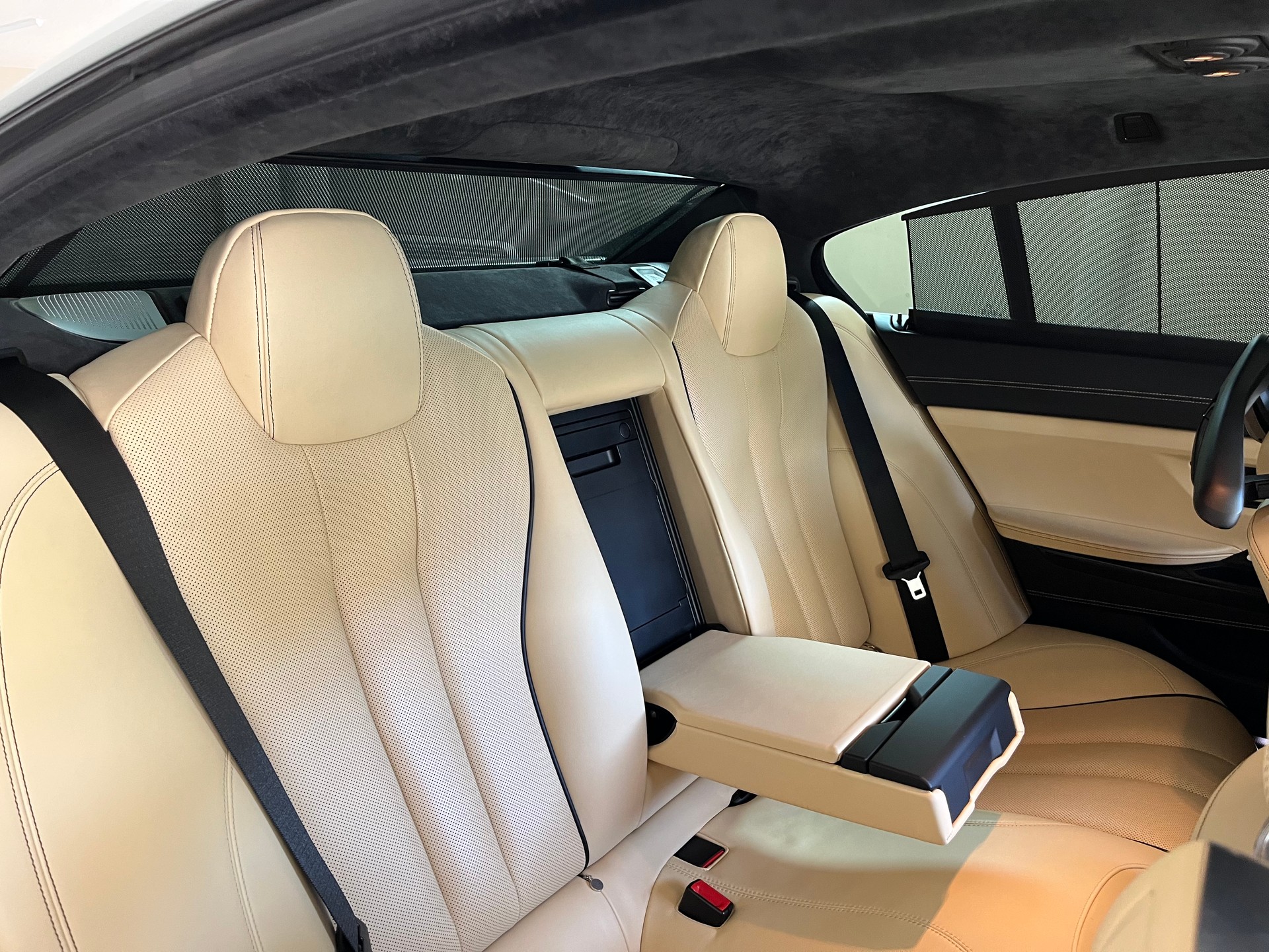 BMW 640d Gran Coupé xDrive (Individual)-image-15