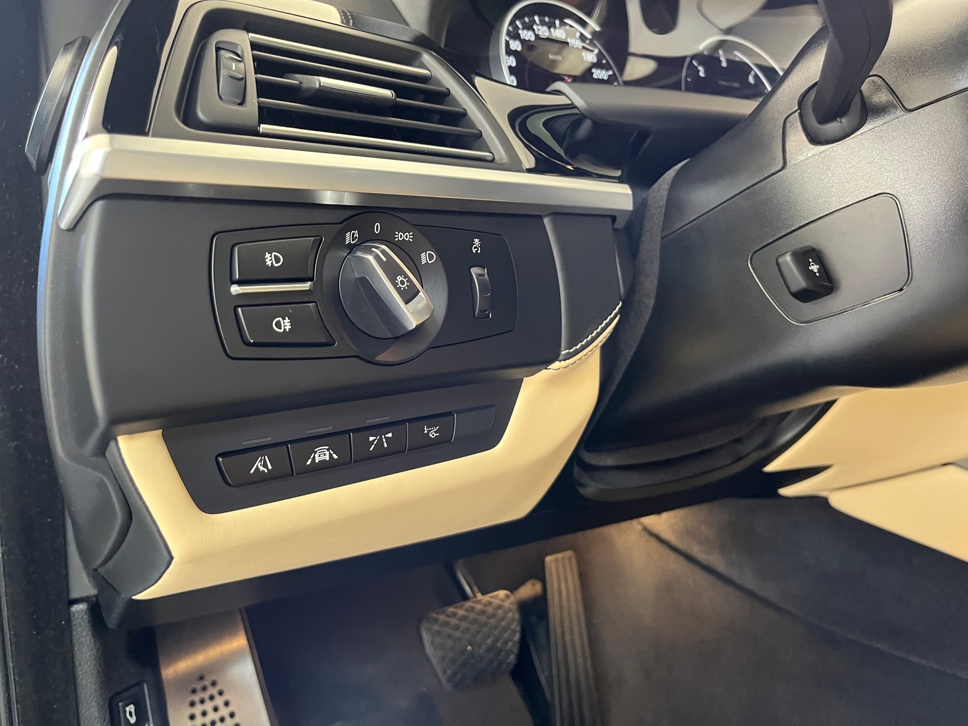 BMW 640d Gran Coupé xDrive (Individual)-image-9