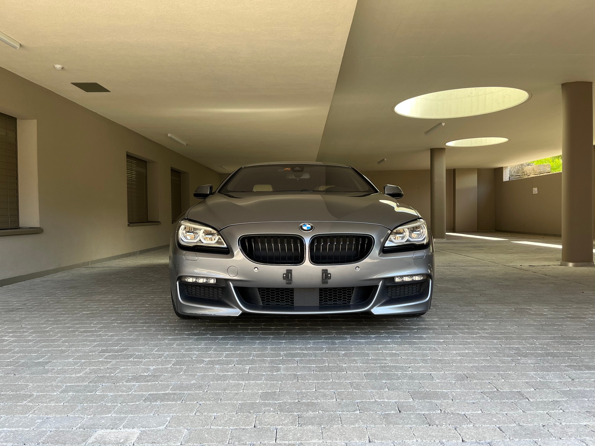 BMW 640d Gran Coupé xDrive (Individual)-image-1