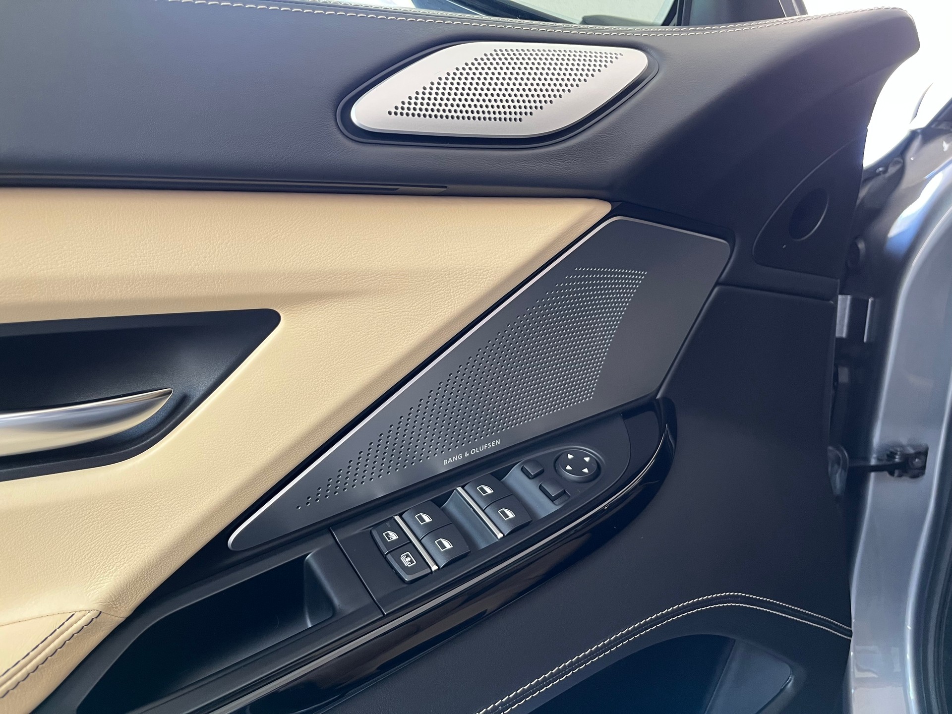 BMW 640d Gran Coupé xDrive (Individual)-image-10