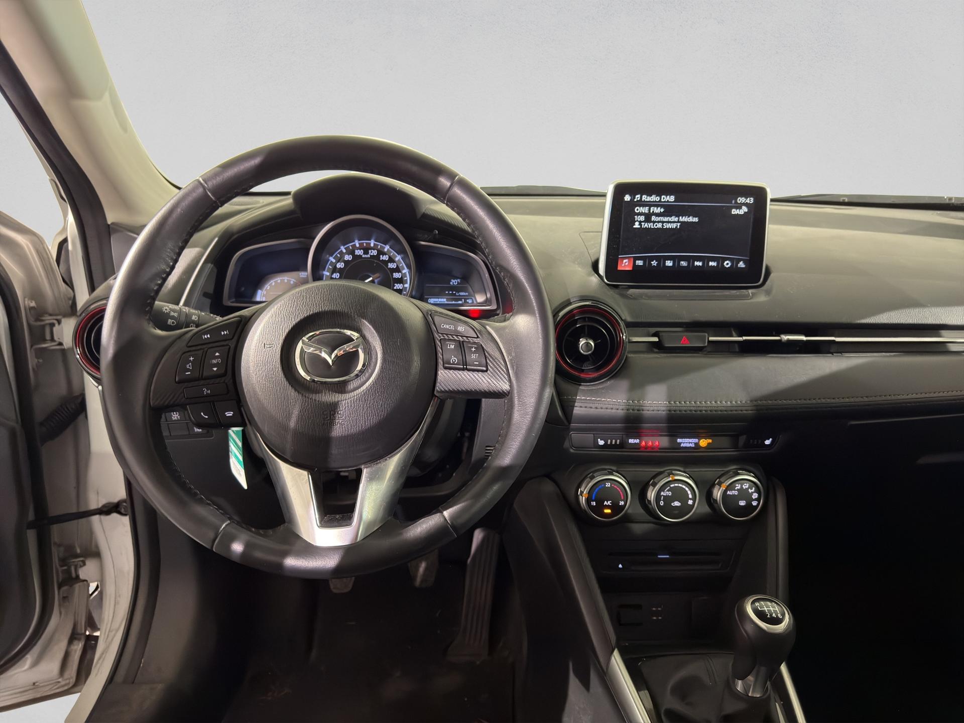 MAZDA CX-3 2.0 Ambition FWD-image-13