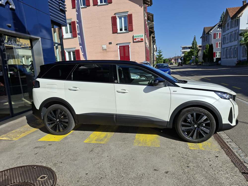 PEUGEOT 5008 1.6 PureTech GT Pack-image-5