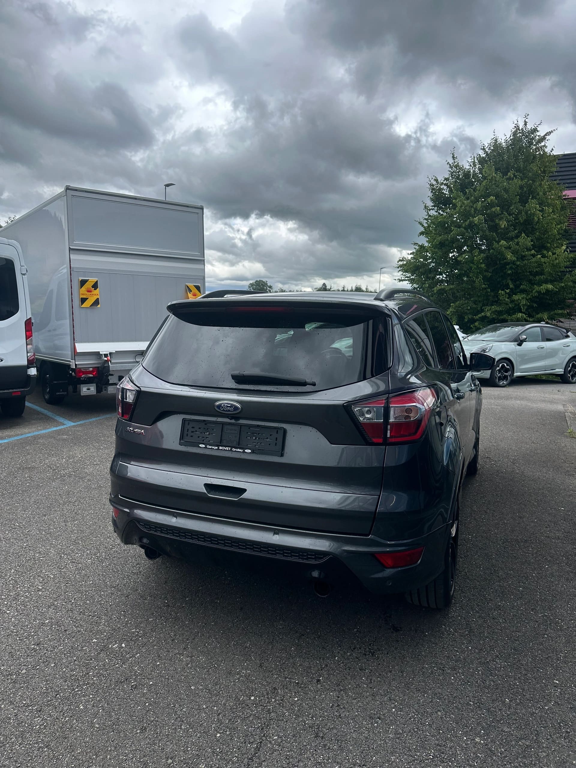 FORD Kuga 2.0 TDCi 120 ST-Line FPS-image-6
