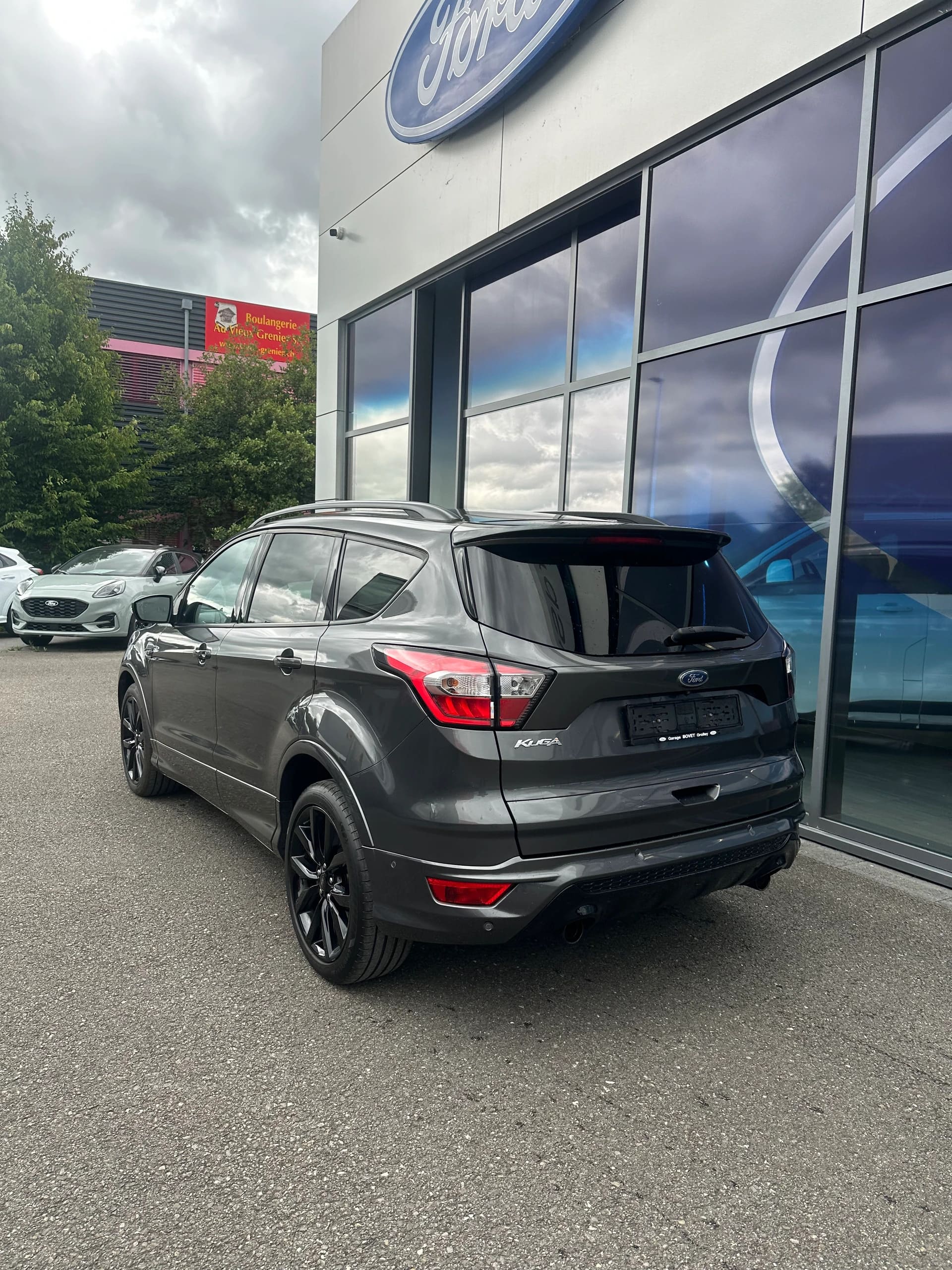 FORD Kuga 2.0 TDCi 120 ST-Line FPS-image-3
