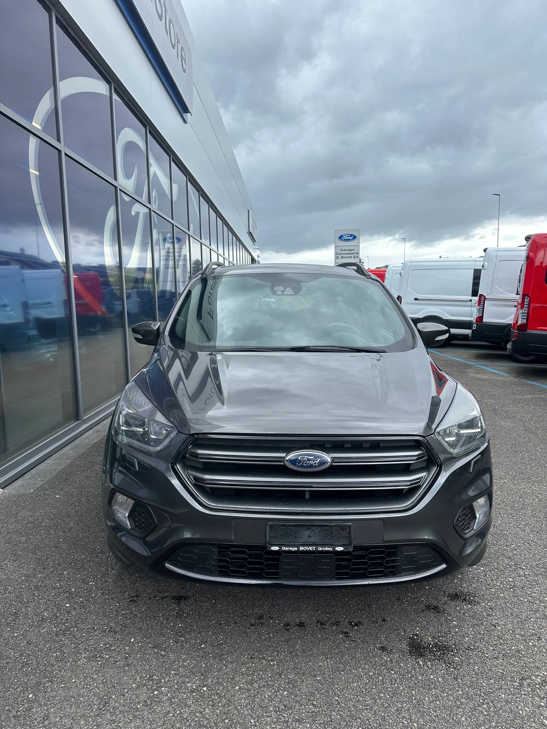 FORD Kuga 2.0 TDCi 120 ST-Line FPS-image-8