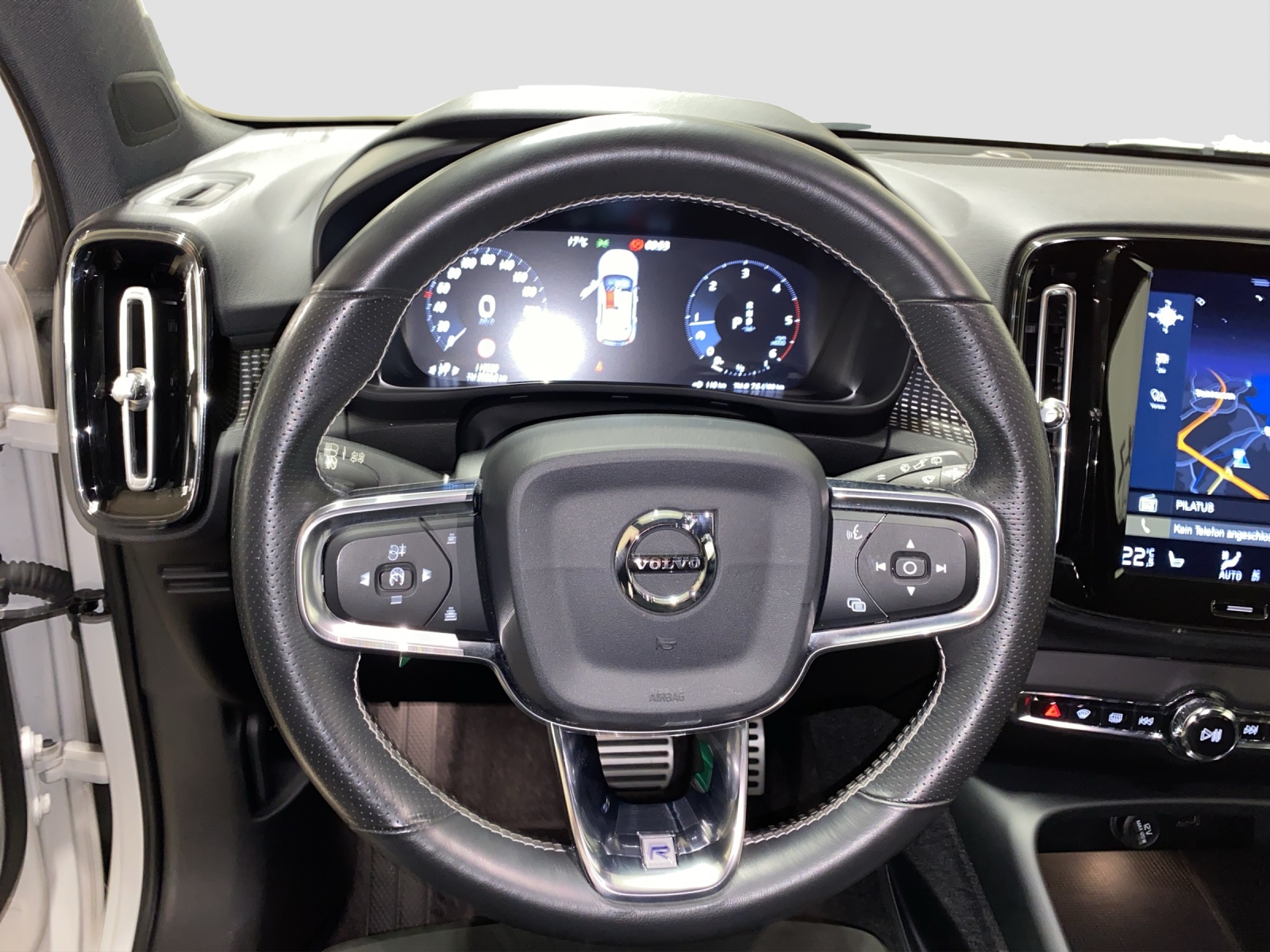 VOLVO XC40 2.0 D4 R-Design AWD-image-7