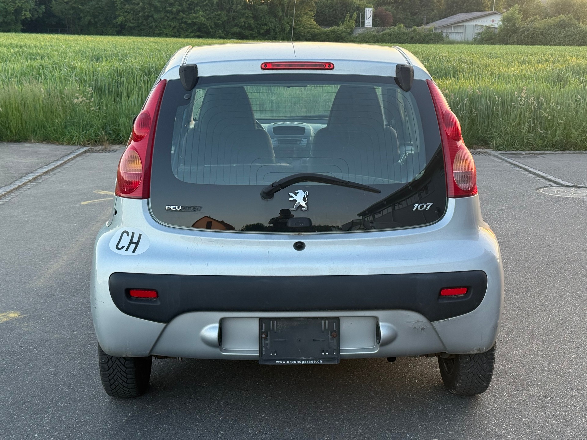 PEUGEOT 107 1.0 Trendy-image-6