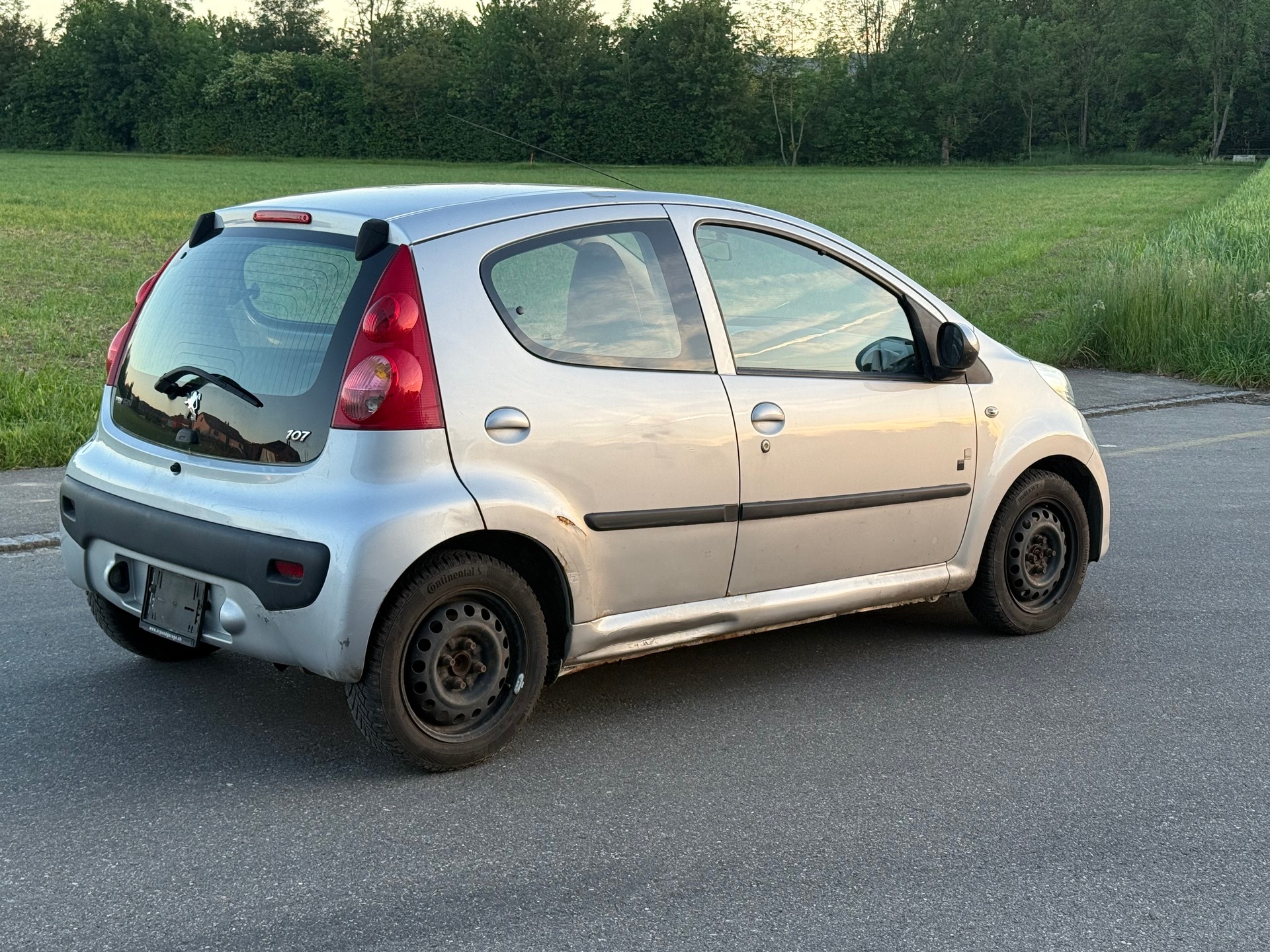 PEUGEOT 107 1.0 Trendy-image-5