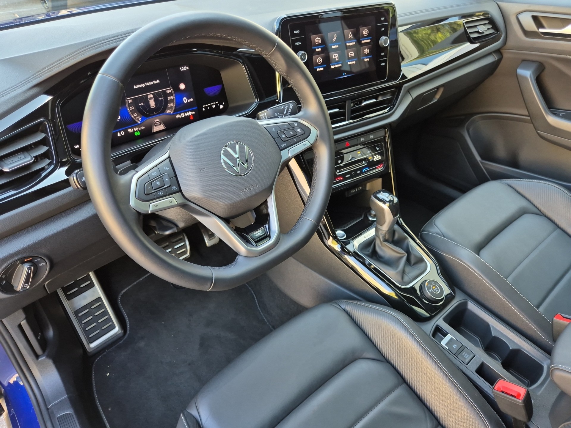 VW T-Roc 2.0 TSI R-Line DSG 4Motion-image-10