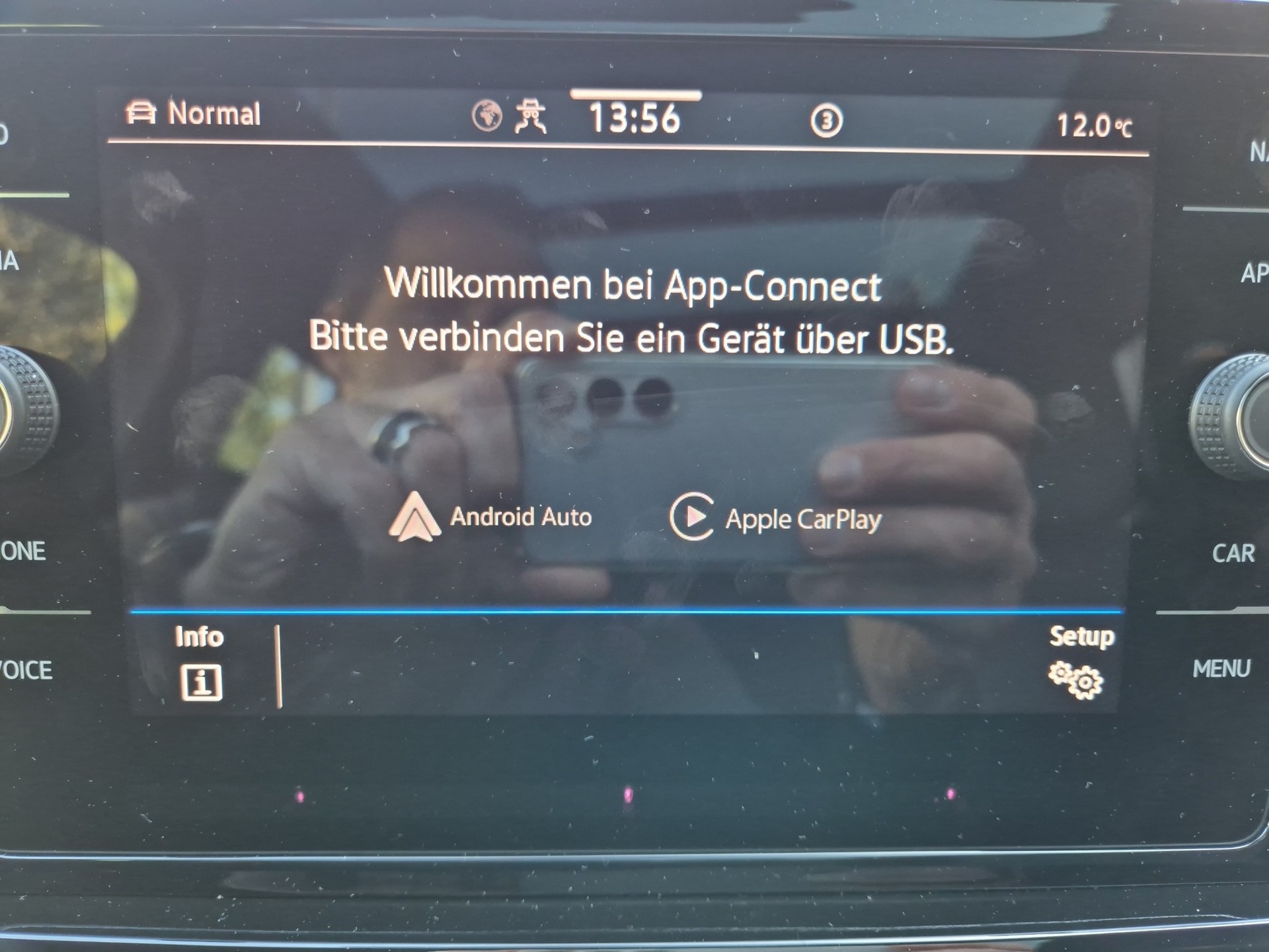 VW T-Roc 2.0 TSI R-Line DSG 4Motion-image-19