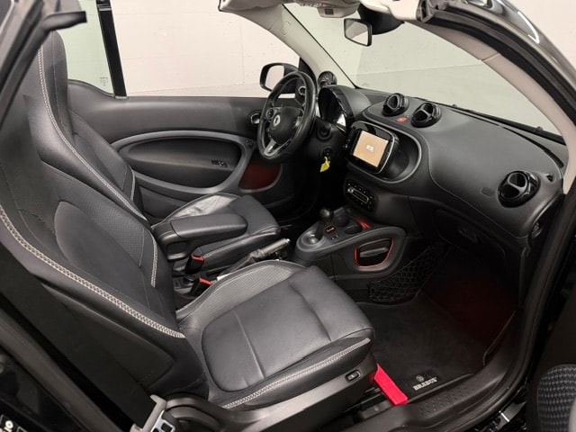 SMART fortwo Brabus Cabrio 130 Xclusive twinmatic-image-22