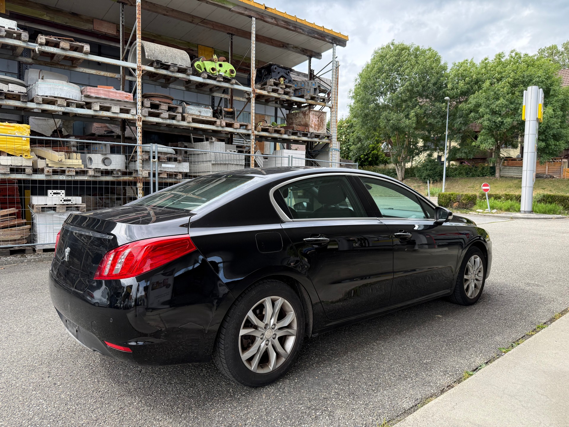 PEUGEOT 508 1.6 16V T Allure-image-5
