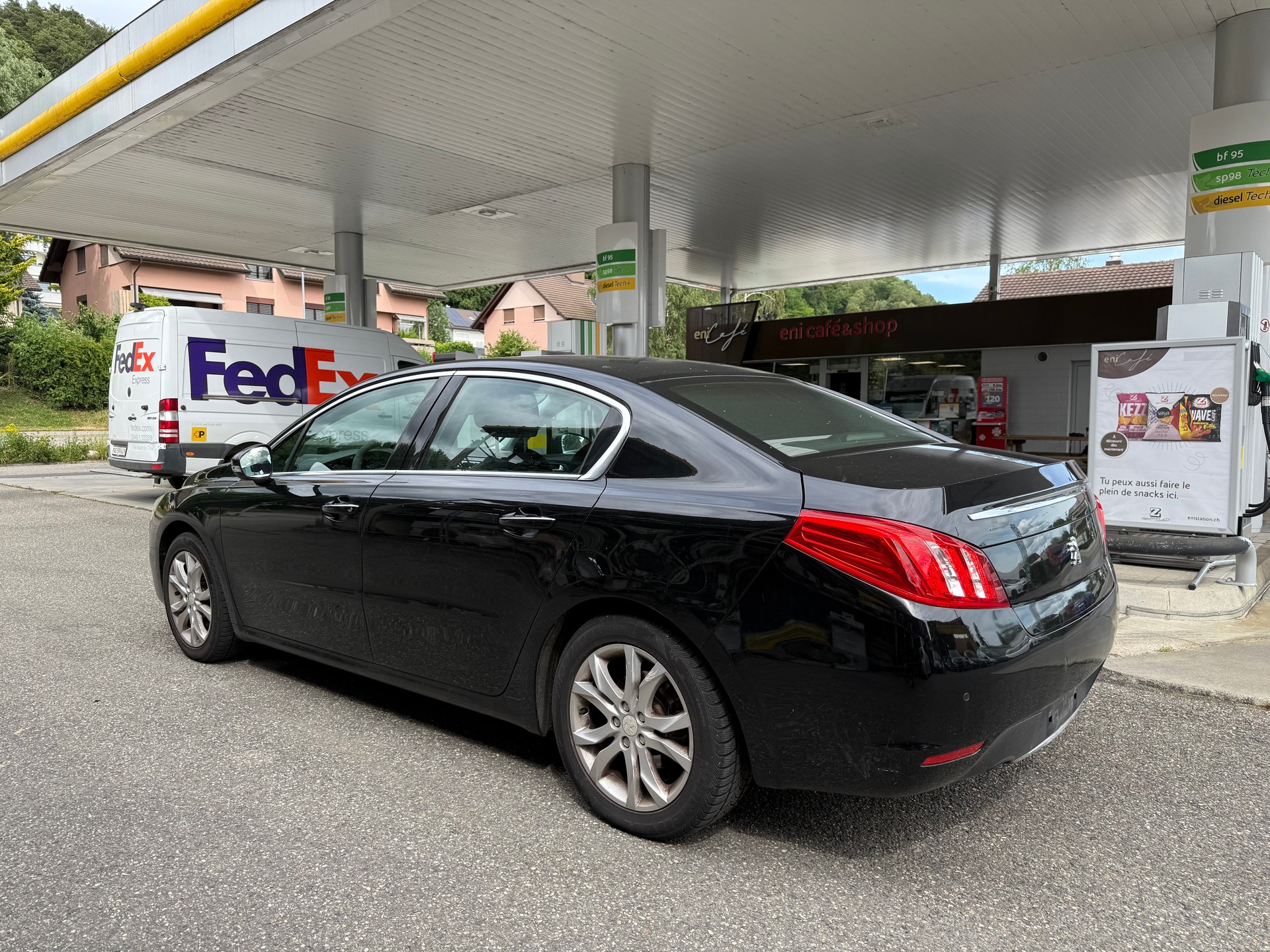 PEUGEOT 508 1.6 16V T Allure-image-3